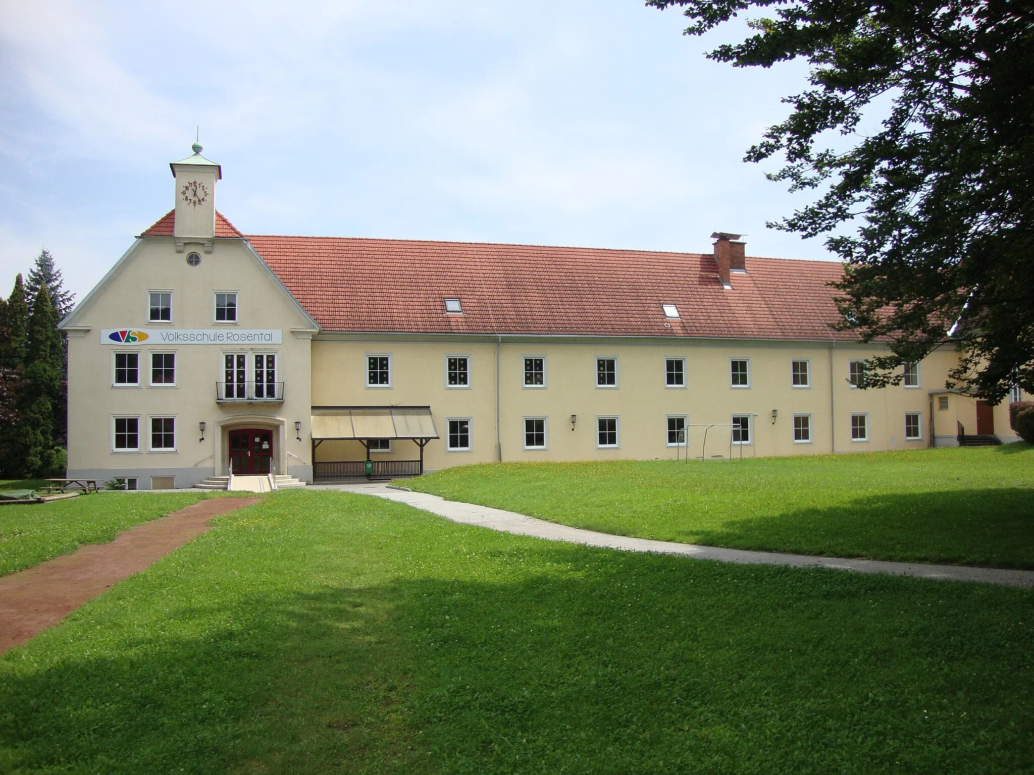 Photo showing: Volksschule Rosental