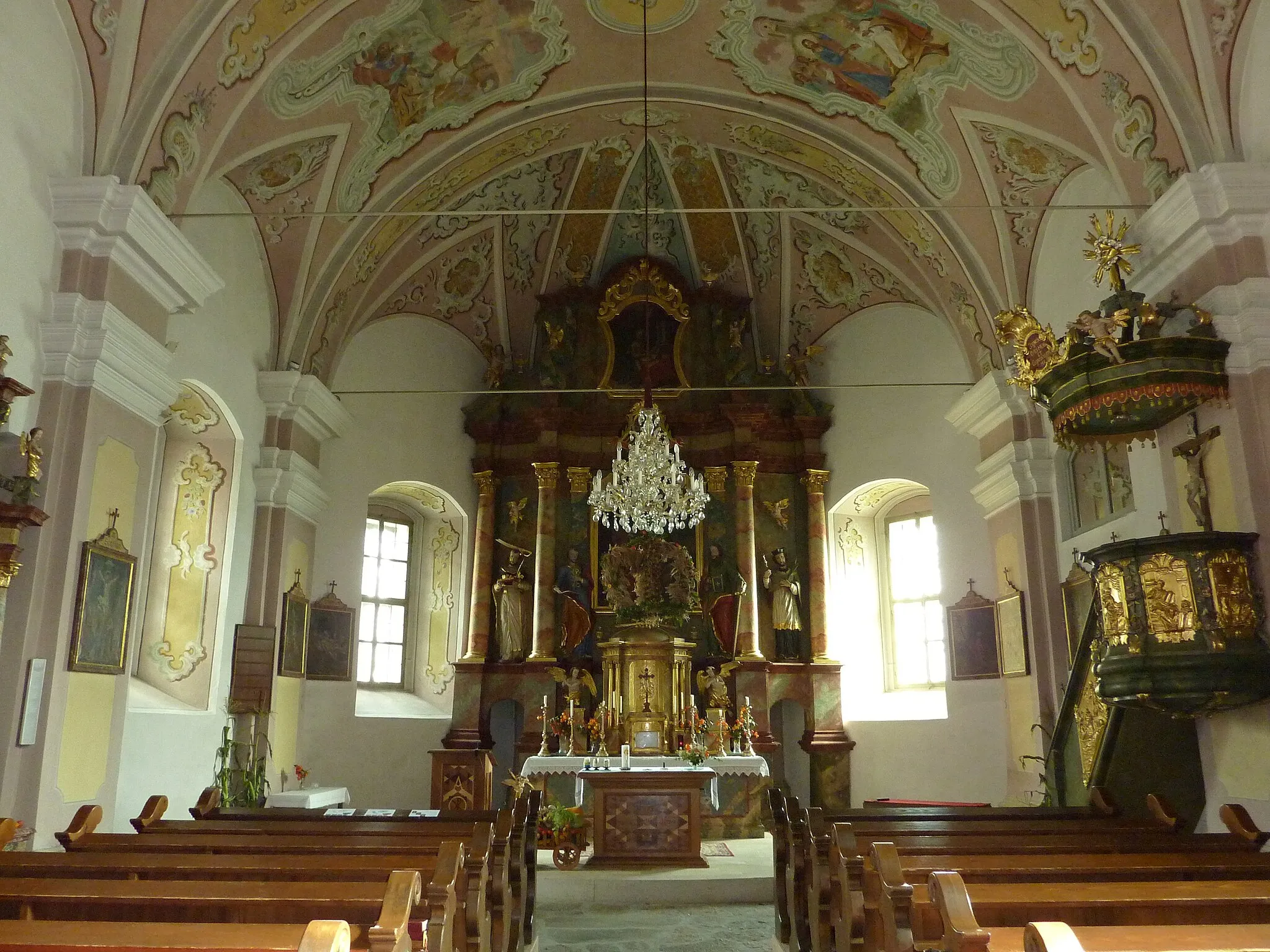 Photo showing: Pfarrkirche hl. Martin, Pack, Steiermark

This media shows the protected monument with the number 57461 in Austria. (Commons, de, Wikidata)