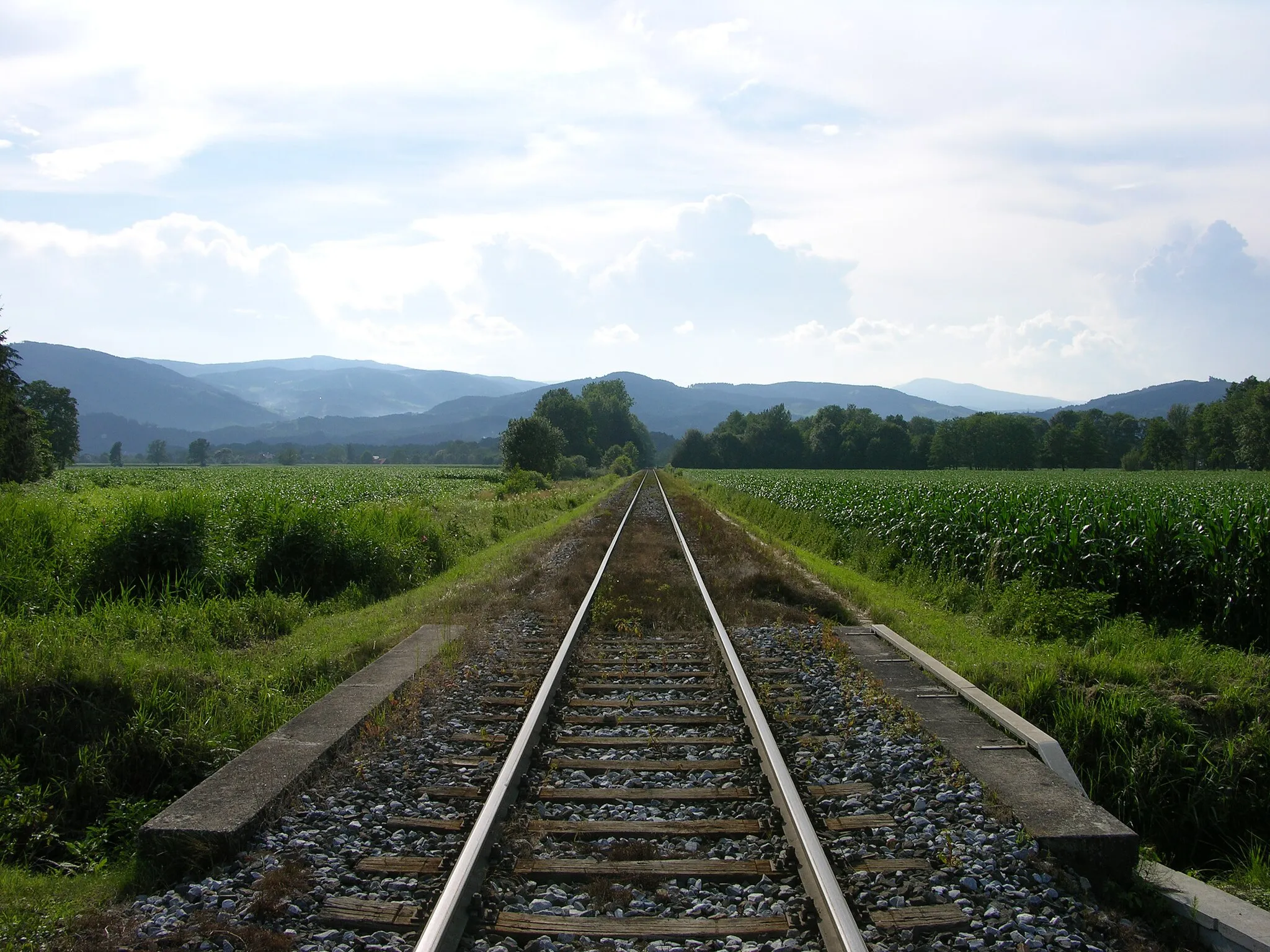 Photo showing: Eisenbahnstrecke bei St.Peter im Sulmtal