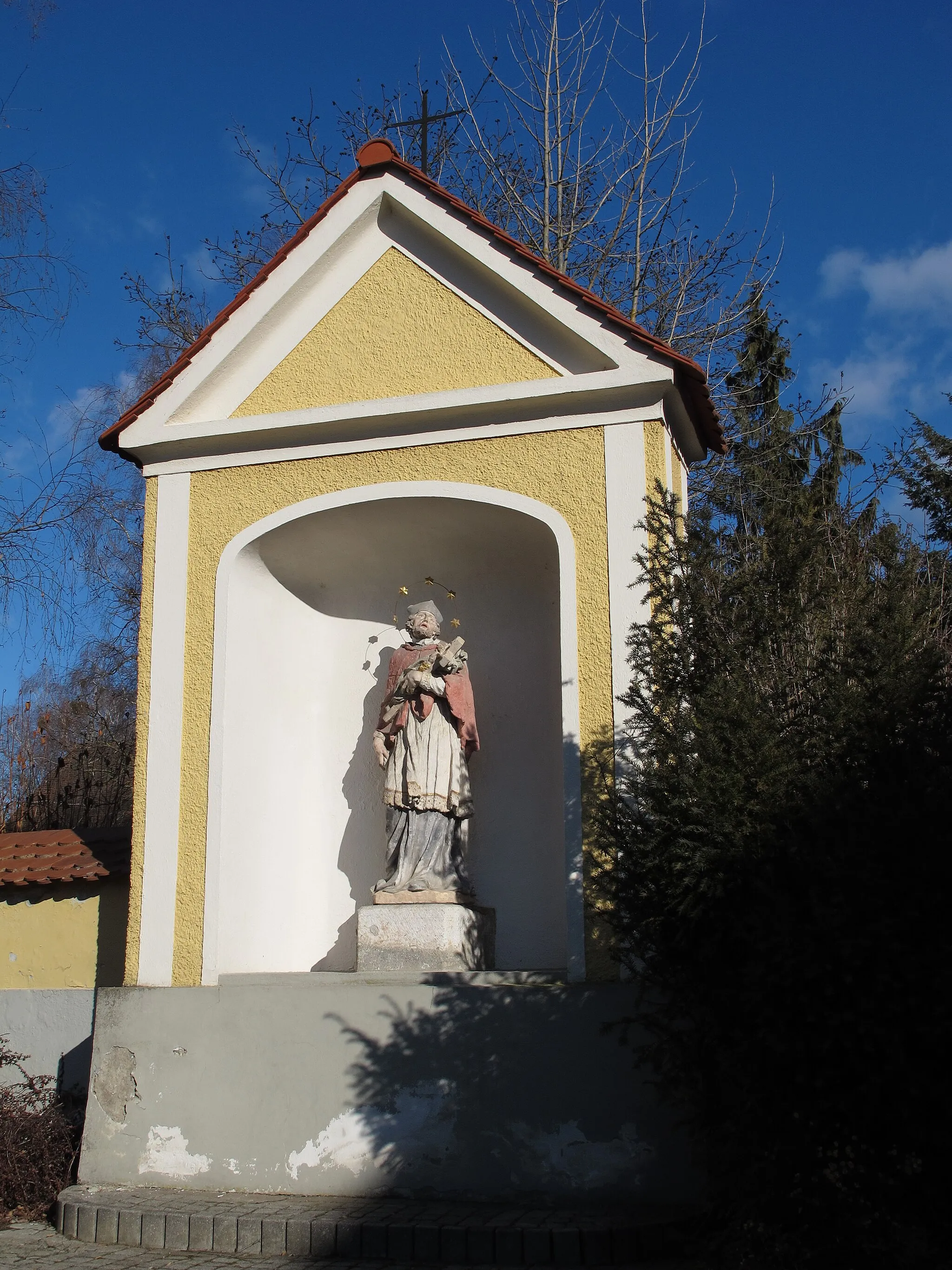 Photo showing: Bildstock Markt Hartmannsdorf

This media shows the protected monument with the number 98322 in Austria. (Commons, de, Wikidata)