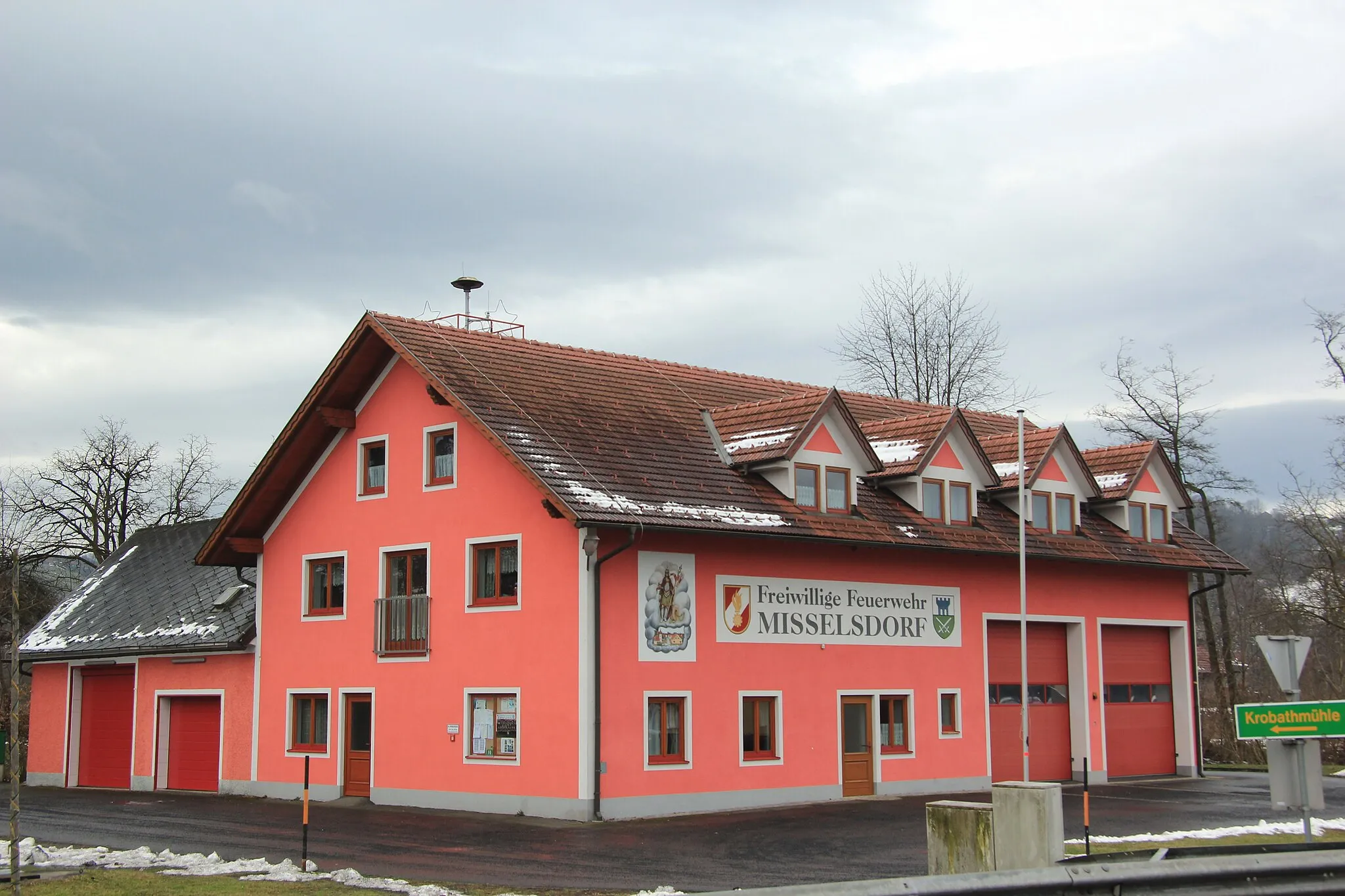 Photo showing: Feuerwehrhaus in Misselsdorf Gemeinde Gosdorf, seit 2015 Mureck