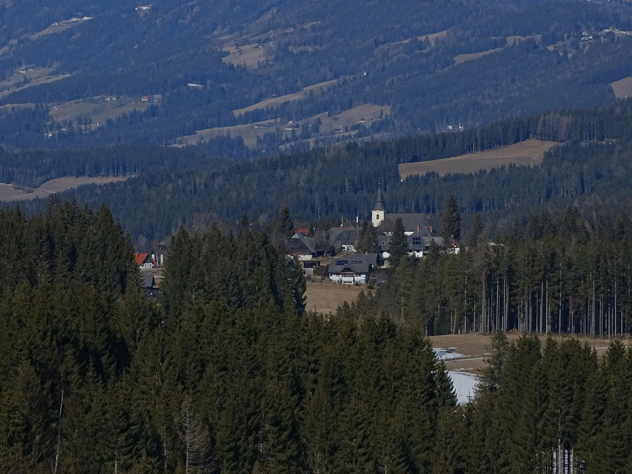 Photo showing: Blick von Südosten, vom Hoiswirt im Untereren Modriachwinkel, auf Modriach