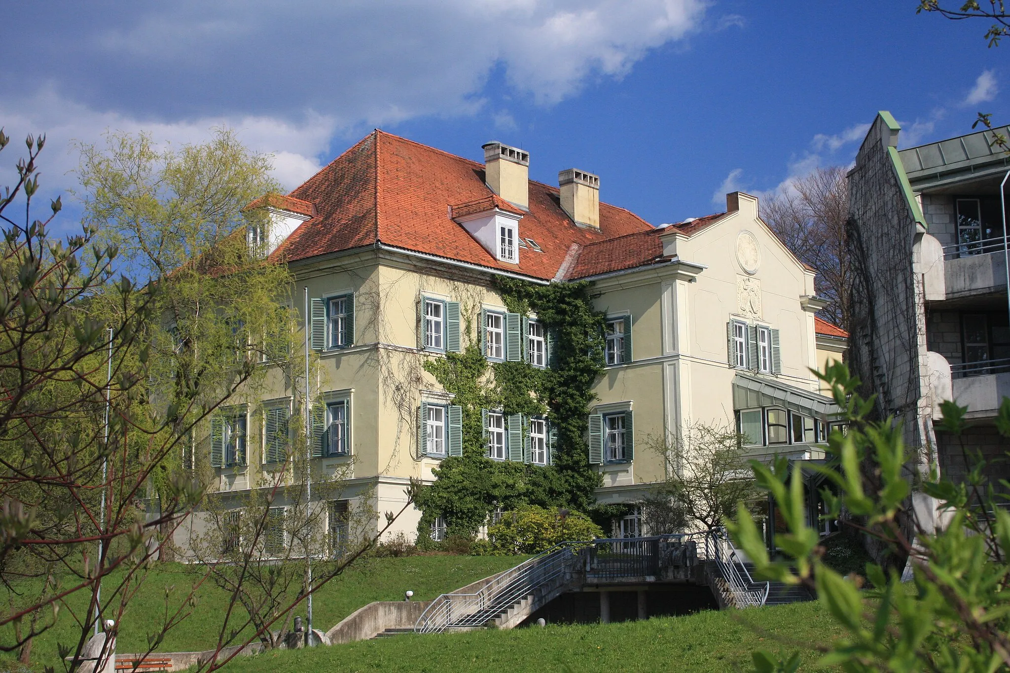 Photo showing: Schloss Großlobming