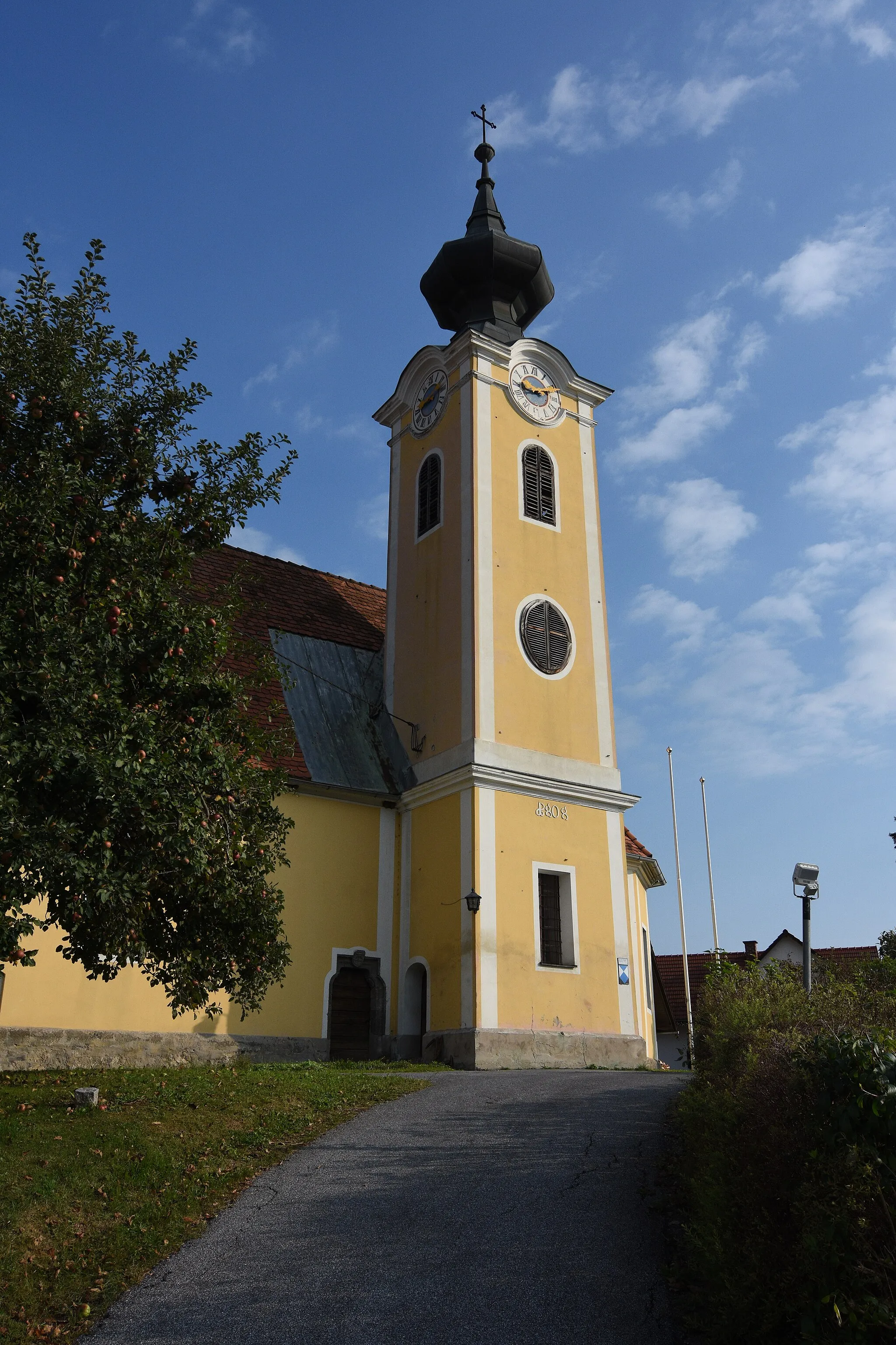 Photo showing: Church Kath. Filialkirche hl. Andreas St. Kind, Riegersburg Styria