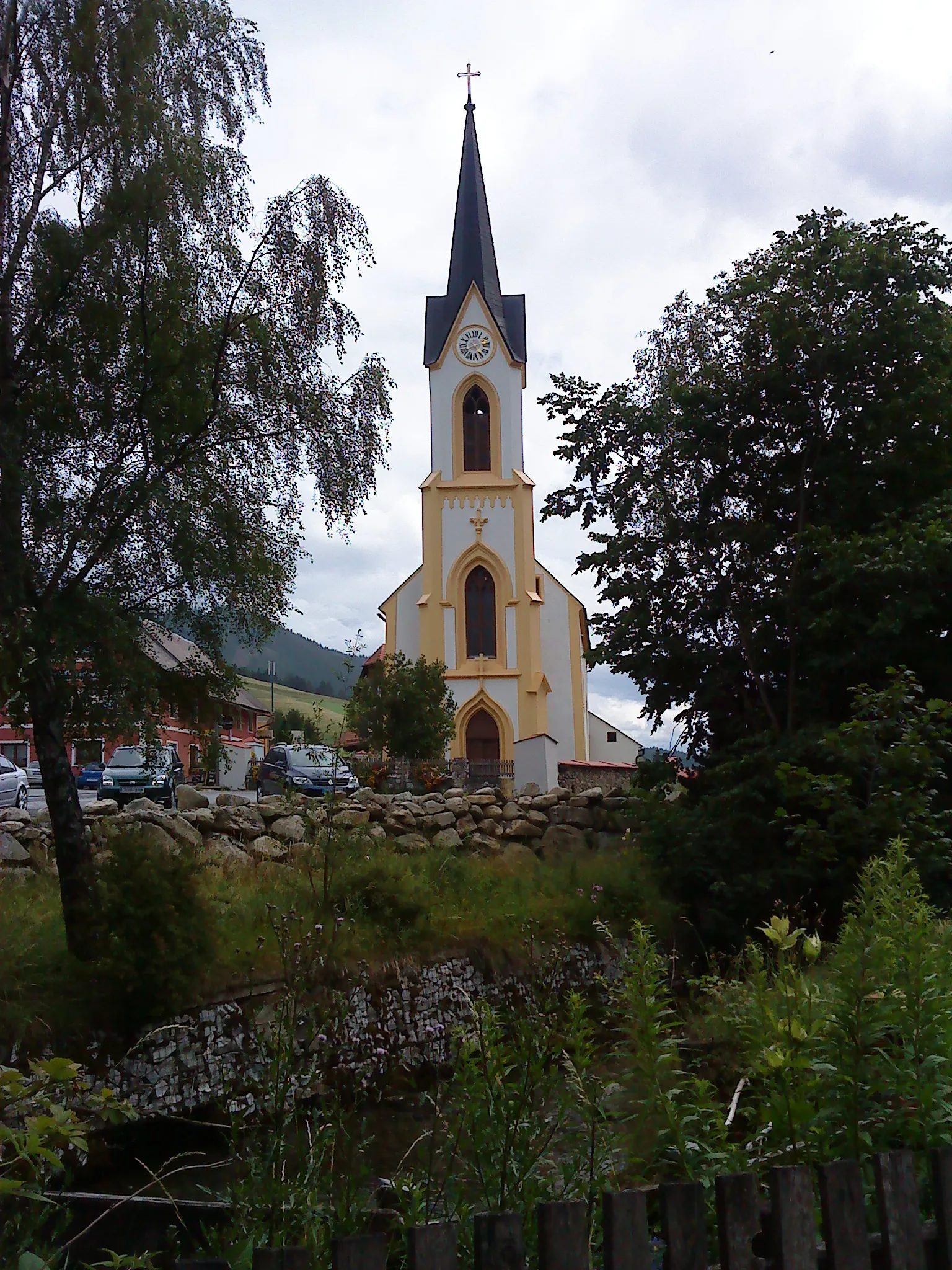 Photo showing: Die römisch-katholische Kirche von Sankt Johann am Tauern