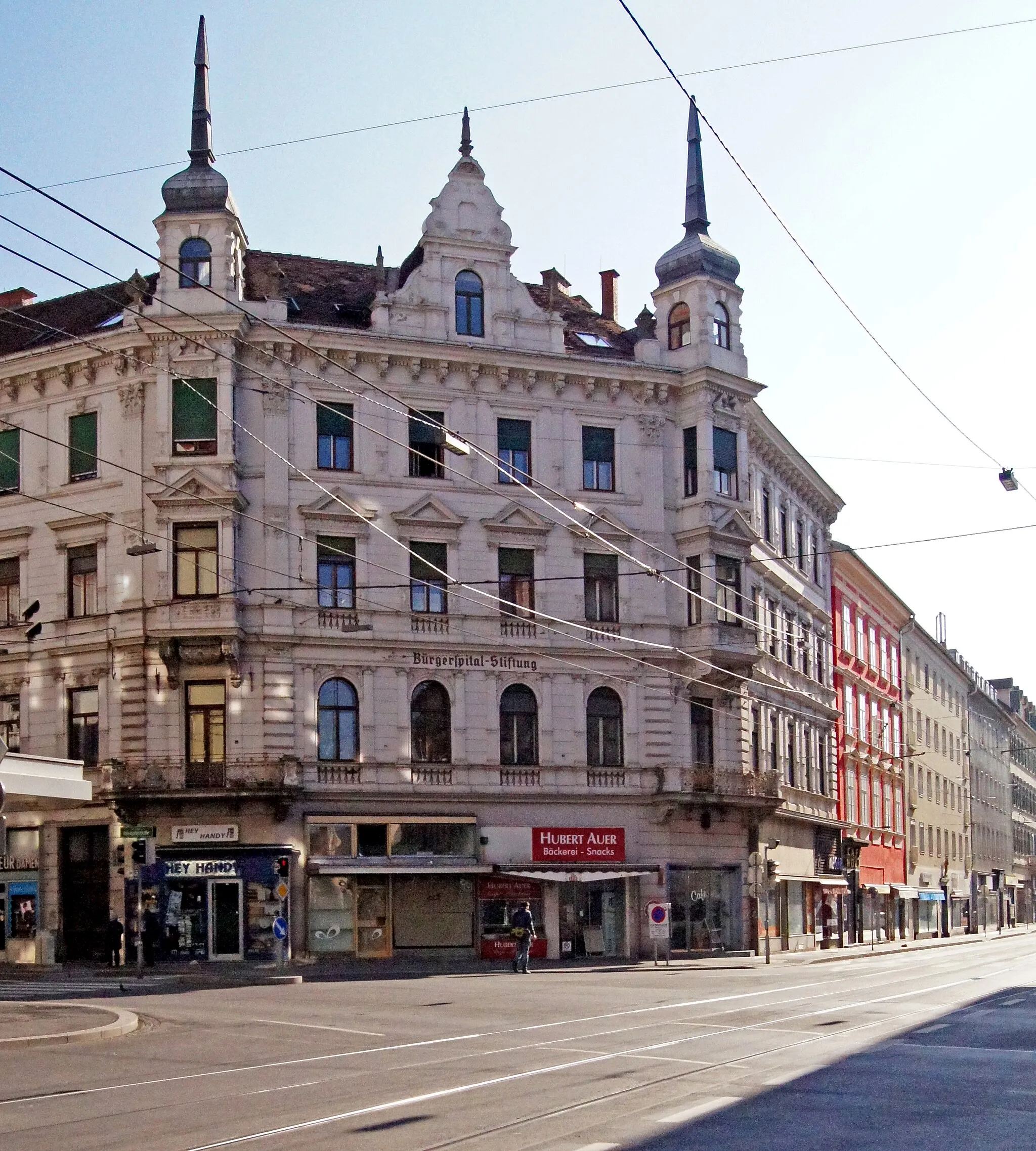 Photo showing: Gebäude der Bürgerspitalstiftung in der Annenstraße, Ecke Volksgartenstraße.