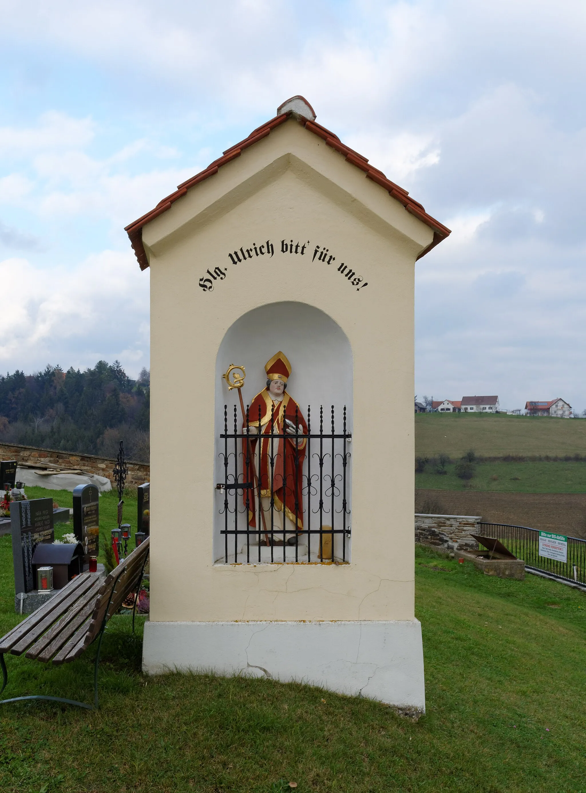 Photo showing: Wayside shrine in Saint Ulrich am Waasen, Styria, Austria