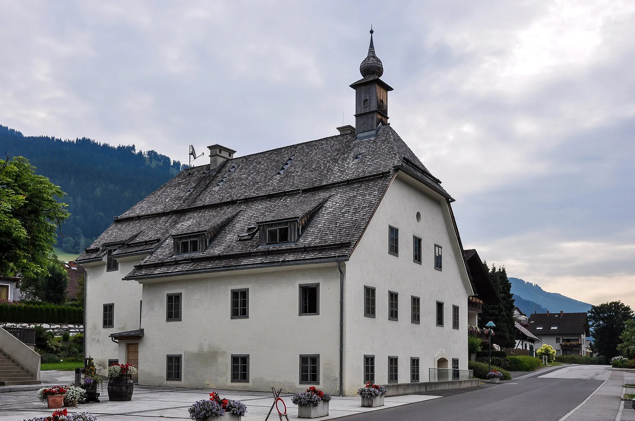 Photo showing: Gemeindeamt, ehem. Gasthaus, Haslebner-Haus