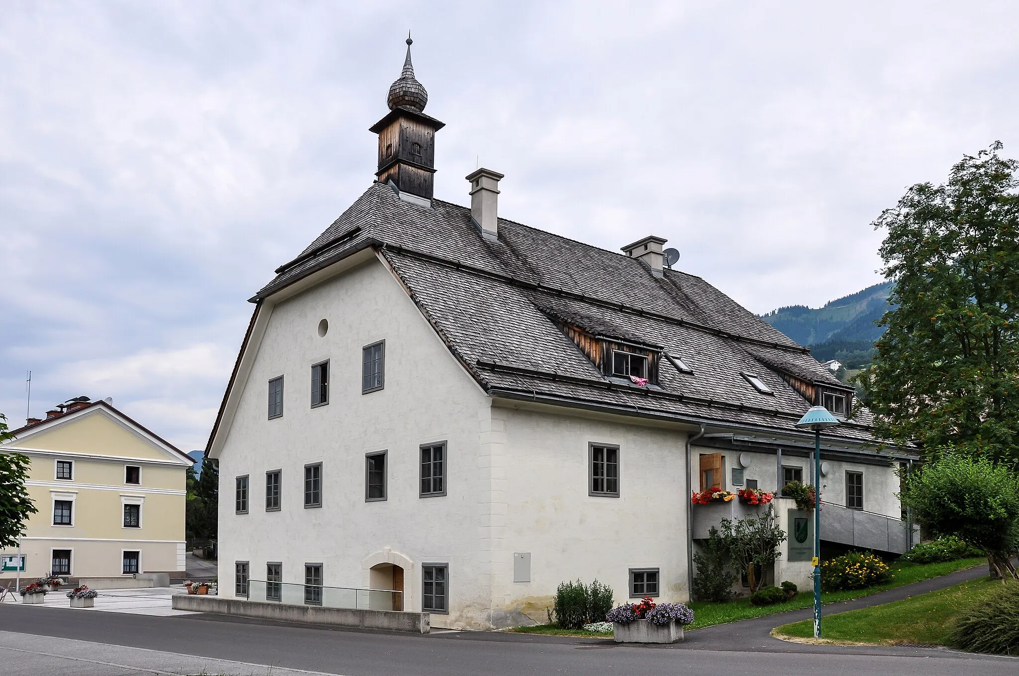 Photo showing: Gemeindeamt, ehem. Gasthaus, Haslebner-Haus