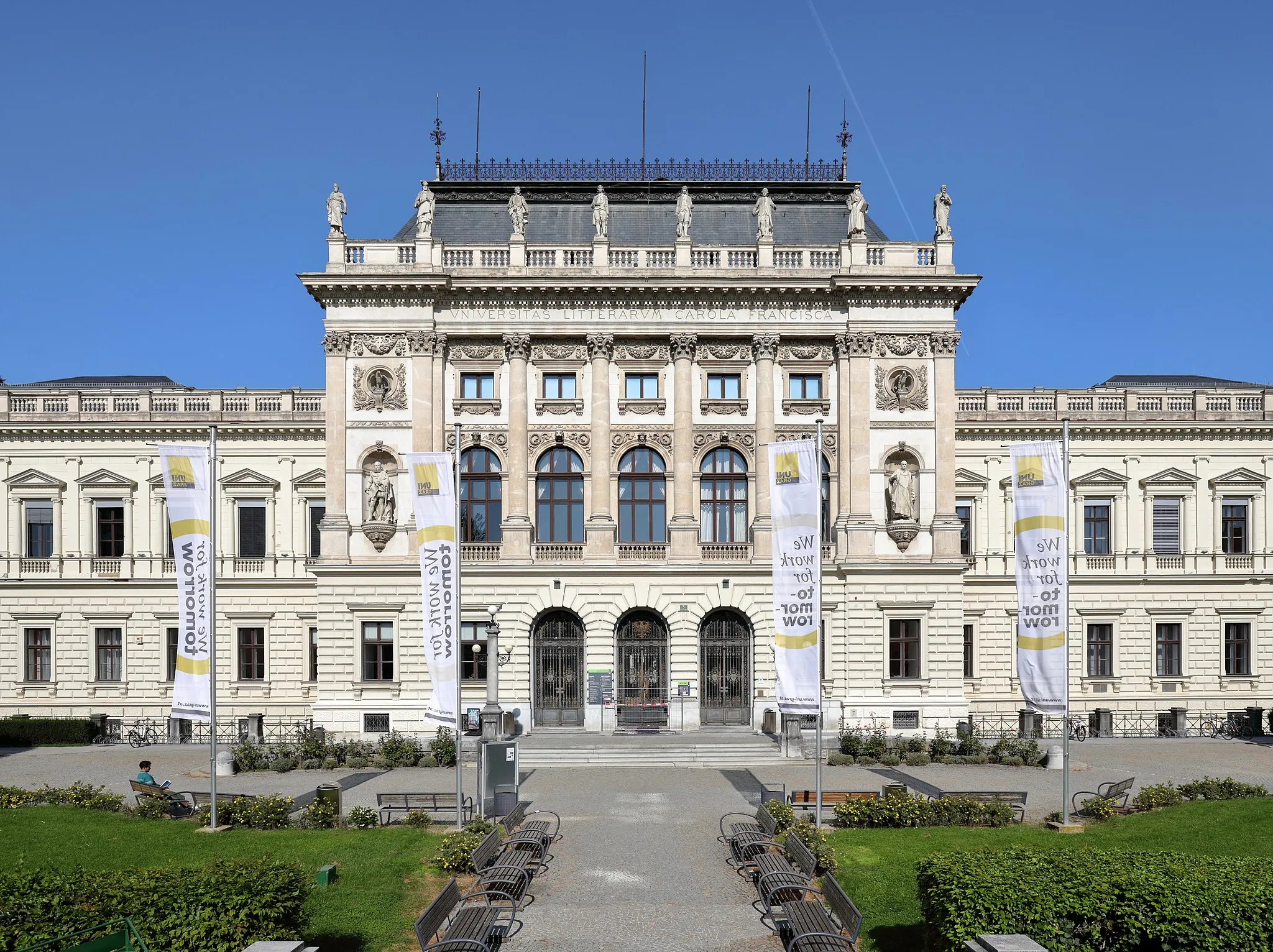 Photo showing: Main building of the University of Graz, Austria.