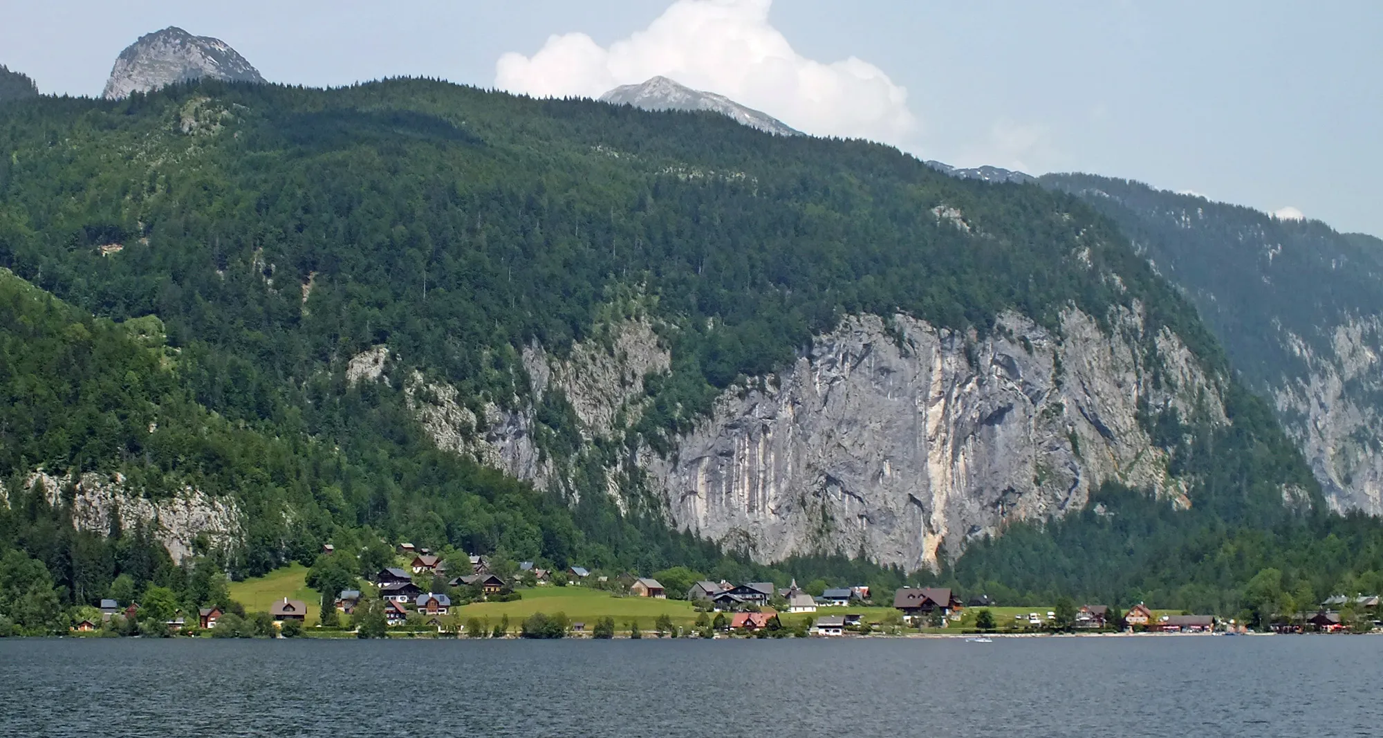 Photo showing: Gößl vom Grundlsee aus