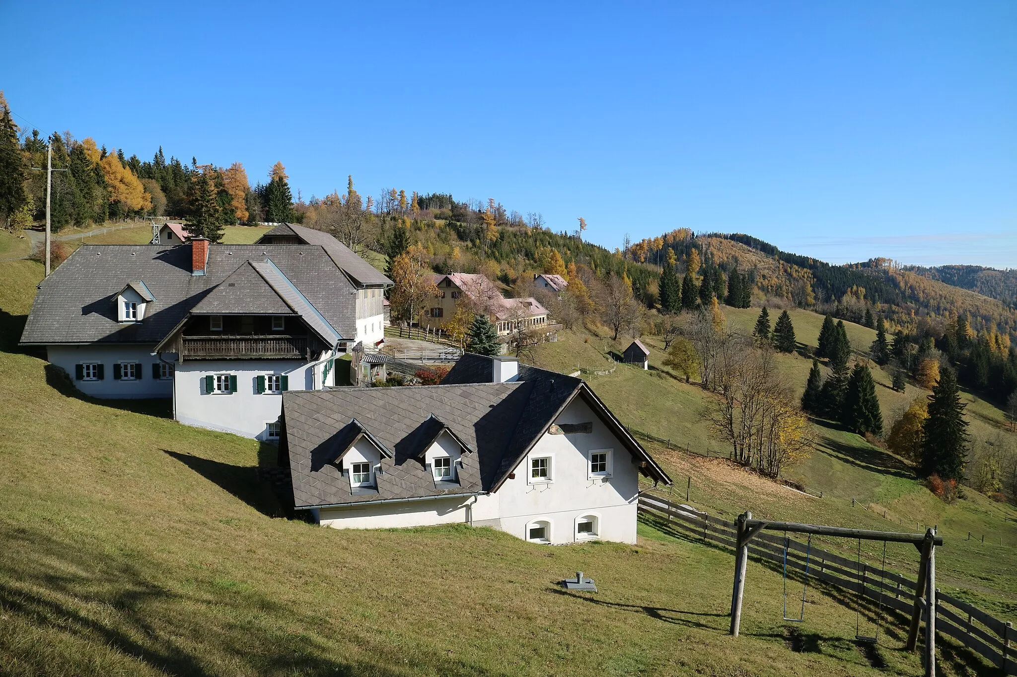 Photo showing: Eibisberg und Zetz von Nordwesten, Gemeinde Sankt Kathrein am Offenegg, Steiermark