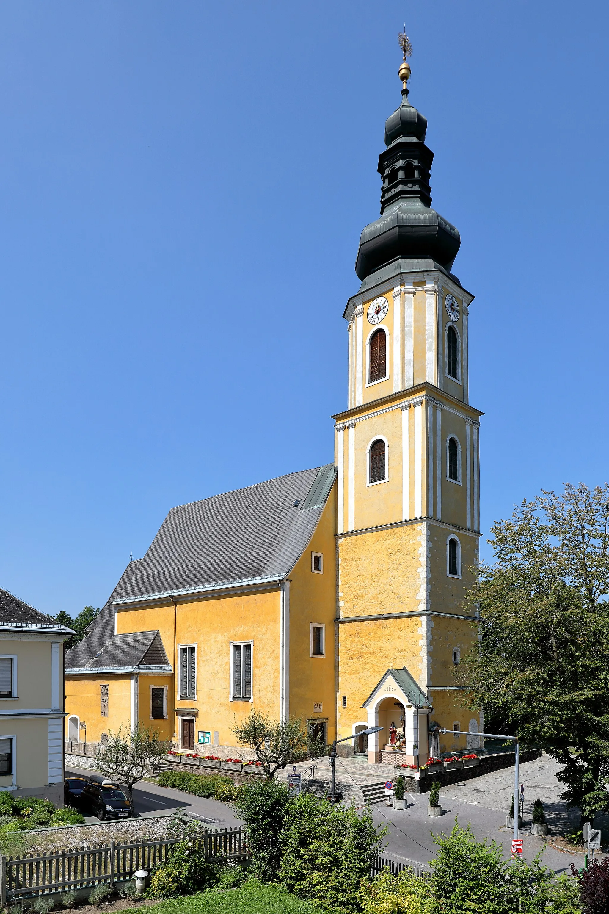 Photo showing: East-southeast view of the parish church of Wildon.