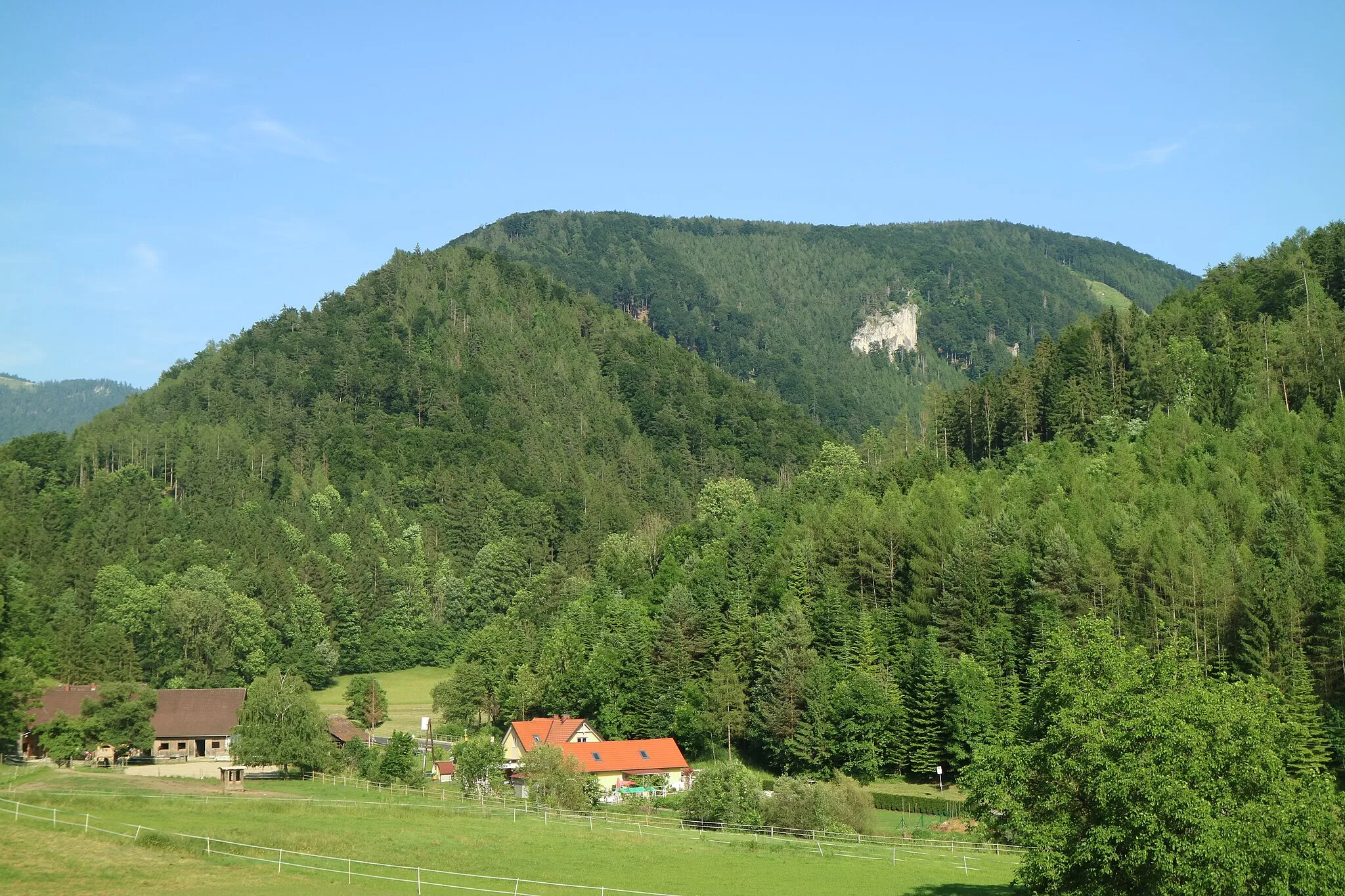 Photo showing: Hohe Rannach von Nordwesten (Thoneben), Marktgemeinde Semriach (Steiermark)