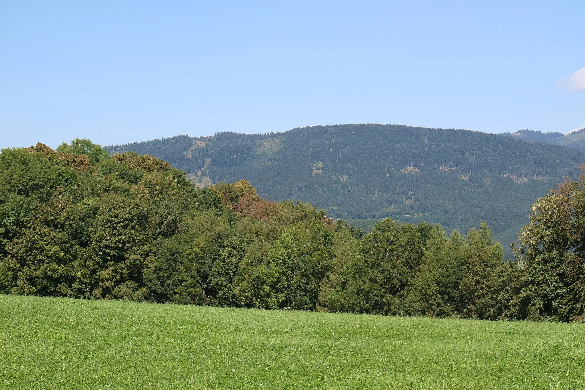 Photo showing: Hohenberg von Südosten (Linecksattel), Graz-Mariatrost