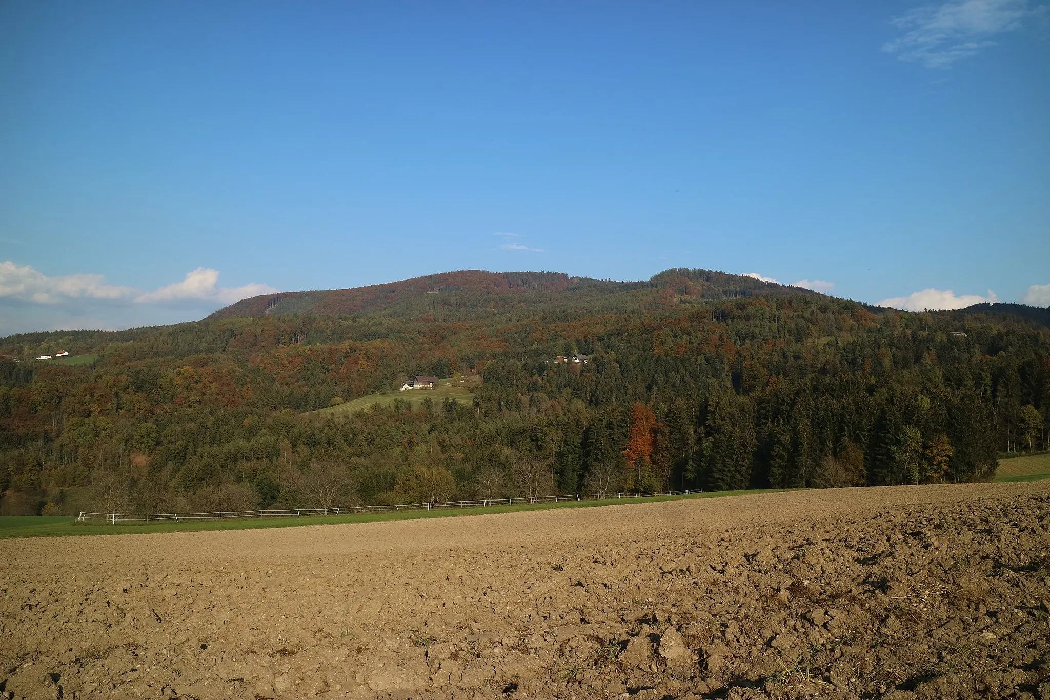 Photo showing: Hohe Rannach von Südwesten (Jasen), Gemeinde Gratkorn, Steiermark
