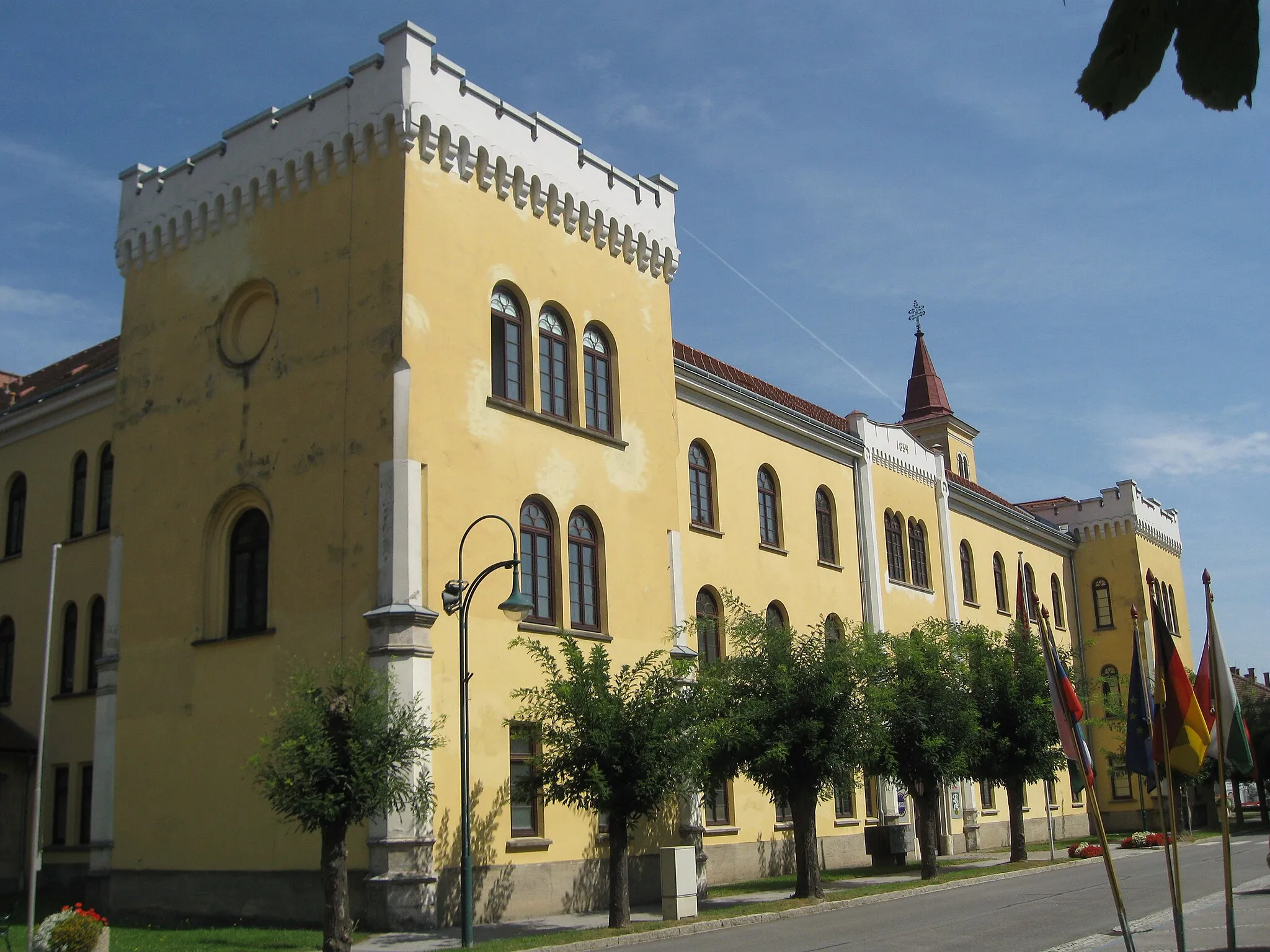 Photo showing: Kasarna v Straßu na avstrijskem Štajerskem.