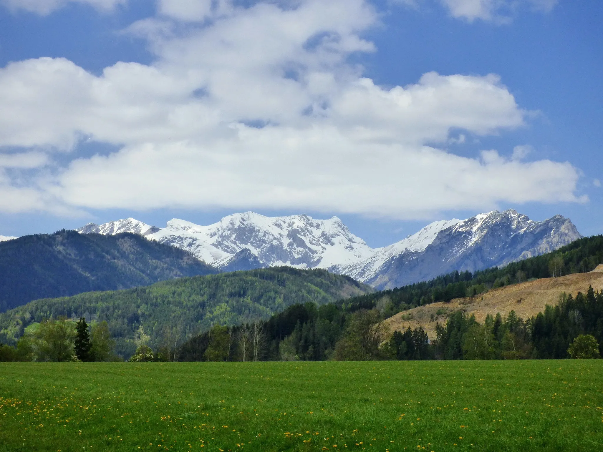 Photo showing: Blick von Trofaiach zum Eisenerzer Reichenstein