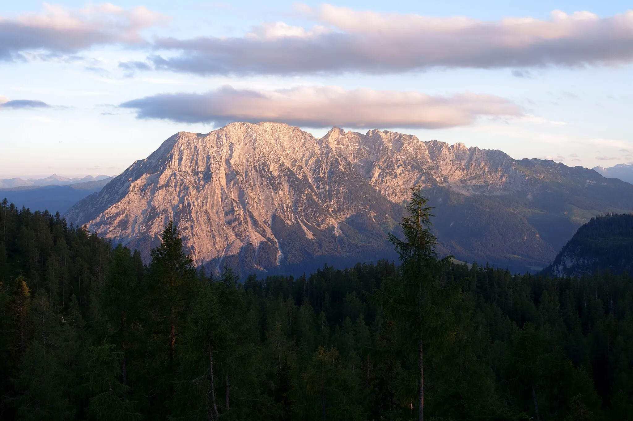 Photo showing: View of the Grimming from the Tauplitzalm.