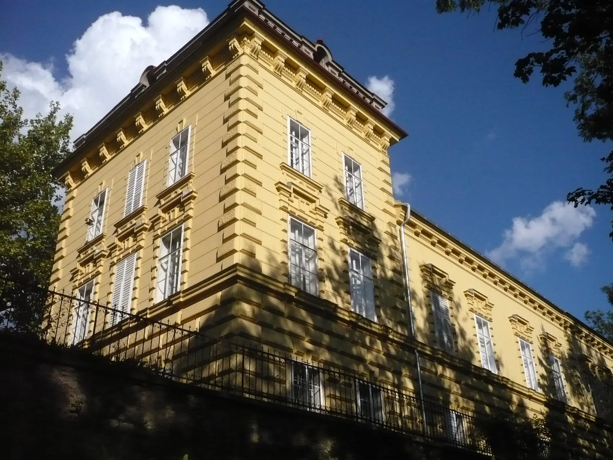 Photo showing: Schloss Mell