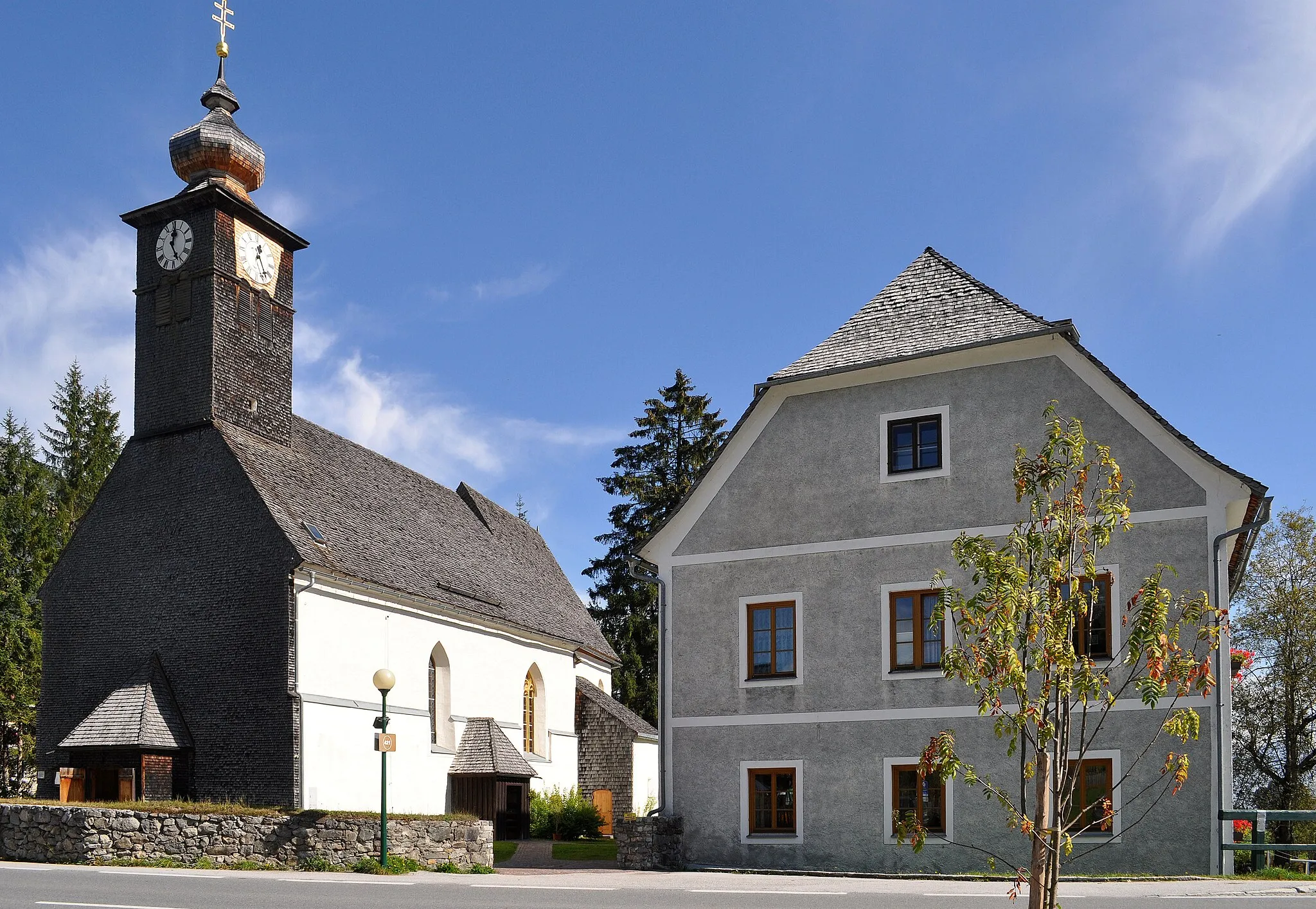 Photo showing: Kath. Pfarrkirche hl. Rupert mit Friedhof, Ramsau am Dachstein