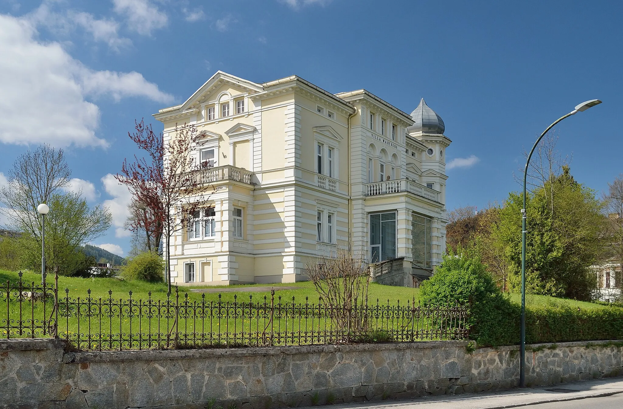 Photo showing: Villa Wartberg, Dorfstraße 8, Wartberg im Mürztal. Ende 19. Jh. erbaut.