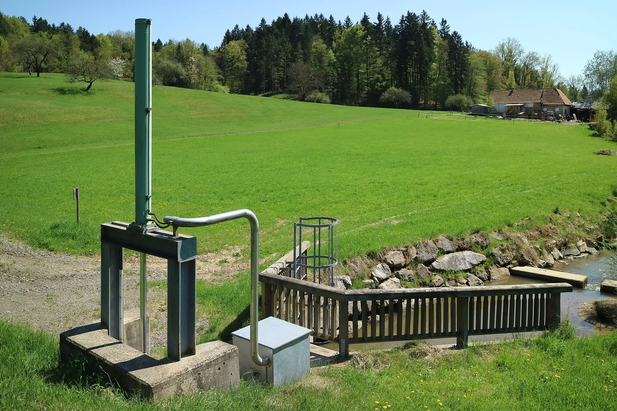 Photo showing: Auslass des Rückhaltebeckens am Doblbach, Gemeinden Haselsdorf-Tobelbad/Seiersberg-Pirka (Steiermark)