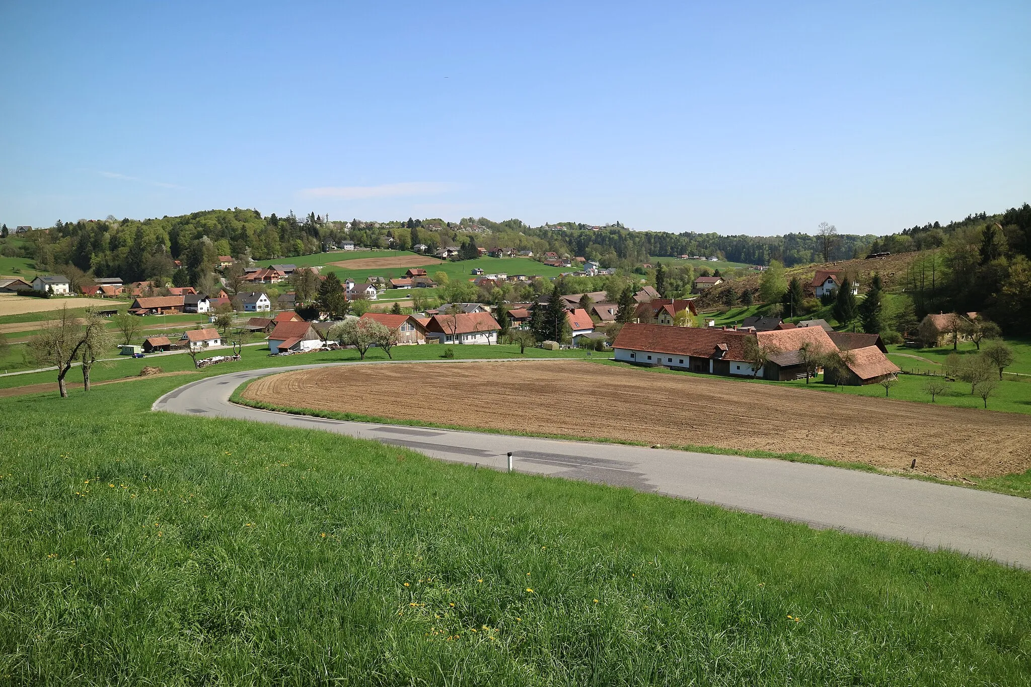 Photo showing: Oisnitz (Gemeinde Sankt Josef in der Weststeiermark) von Nordwesten
