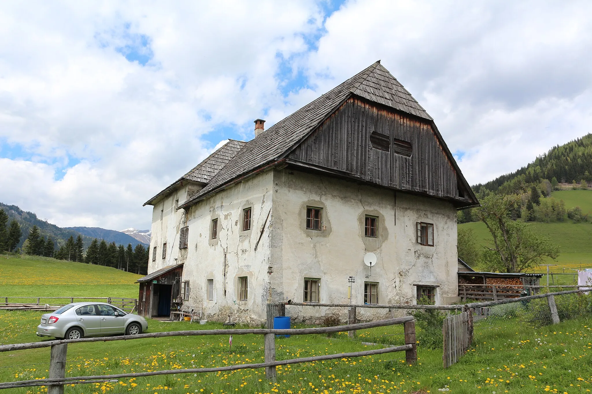 Photo showing: Bauernhaus Koiner in Pölstal (Katastralgemeinde: Sankt Oswald)

This media shows the protected monument with the number 91853 in Austria. (Commons, de, Wikidata)