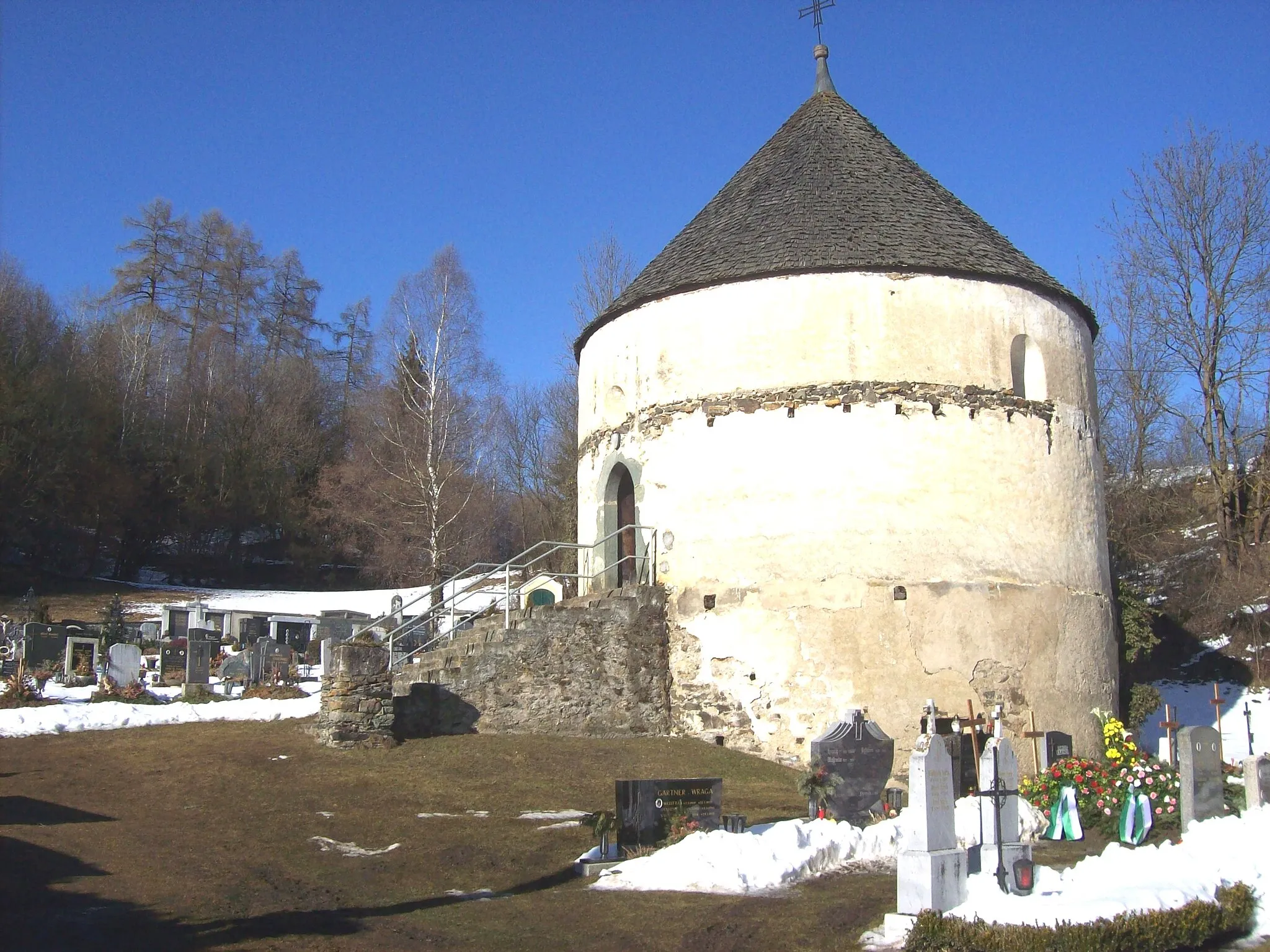 Photo showing: Friedhof mit Karner hl. Michael