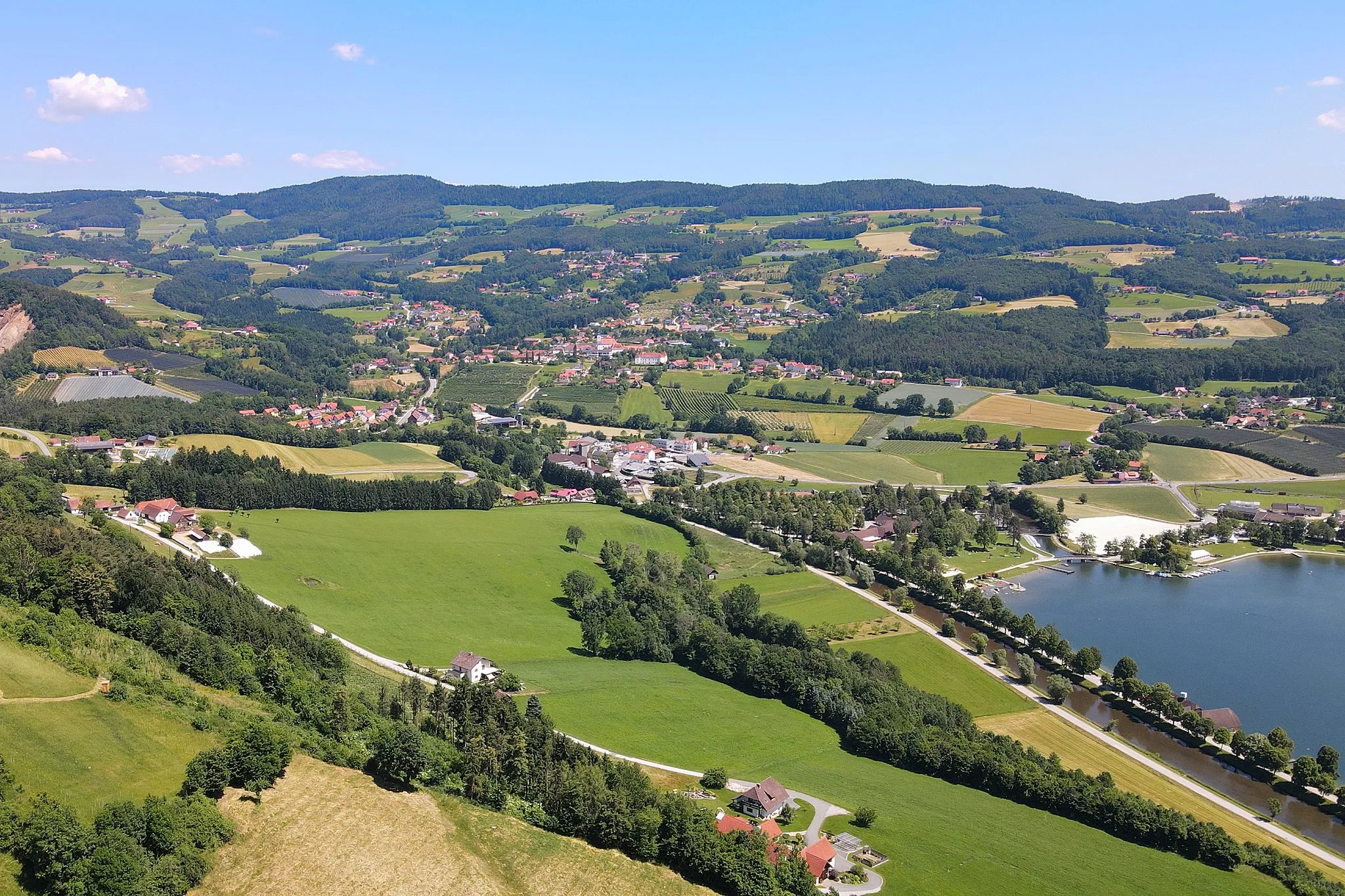 Photo showing: Aerial view of Stubenberg, Austria.