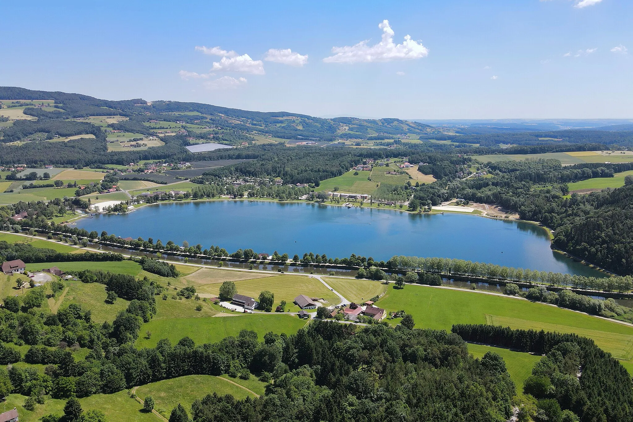 Photo showing: Aerial view of Stubenbergsee, Austria.