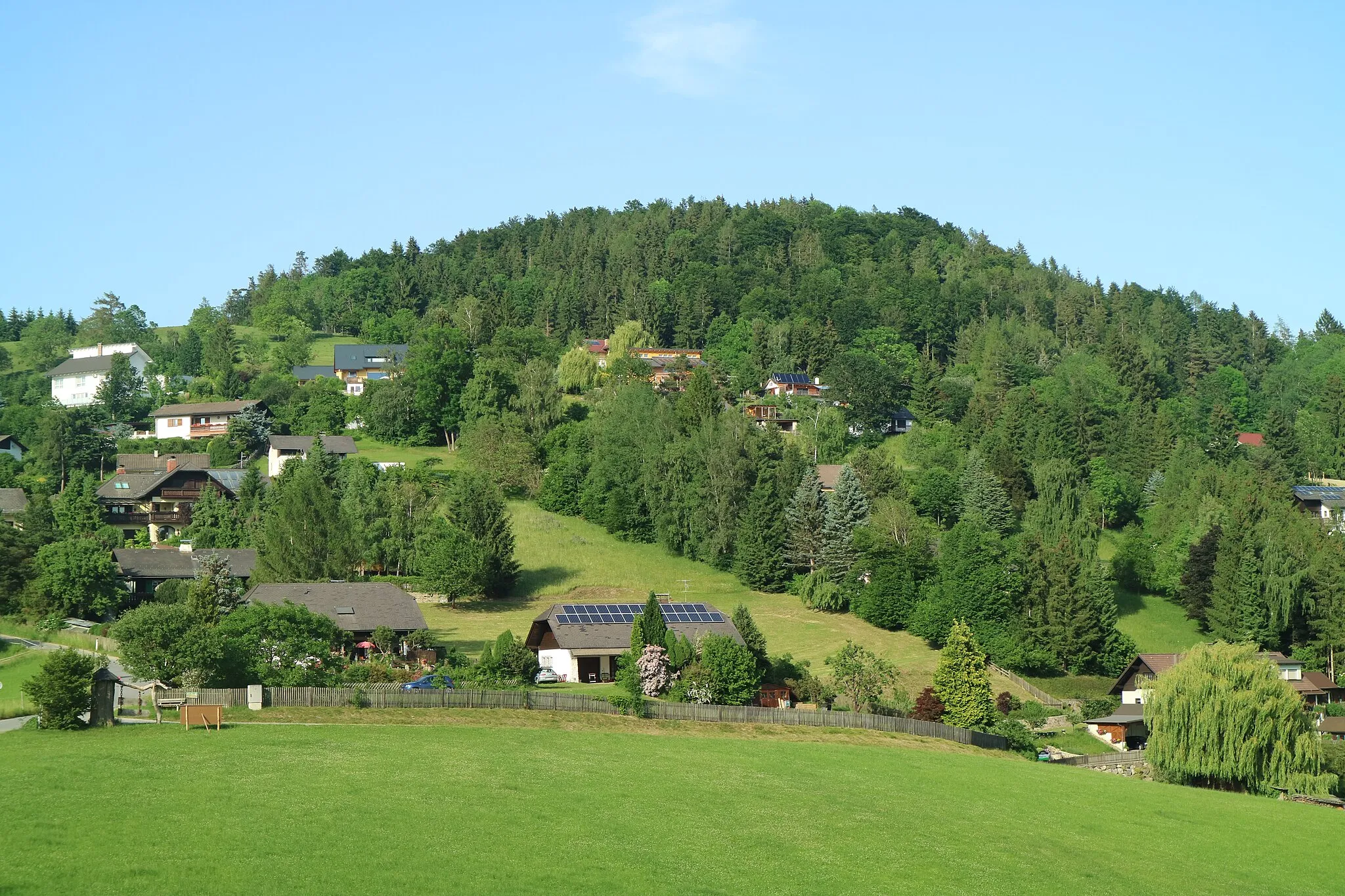 Photo showing: Hausberg von Südwesten, Marktgemeinde Semriach (Steiermark)