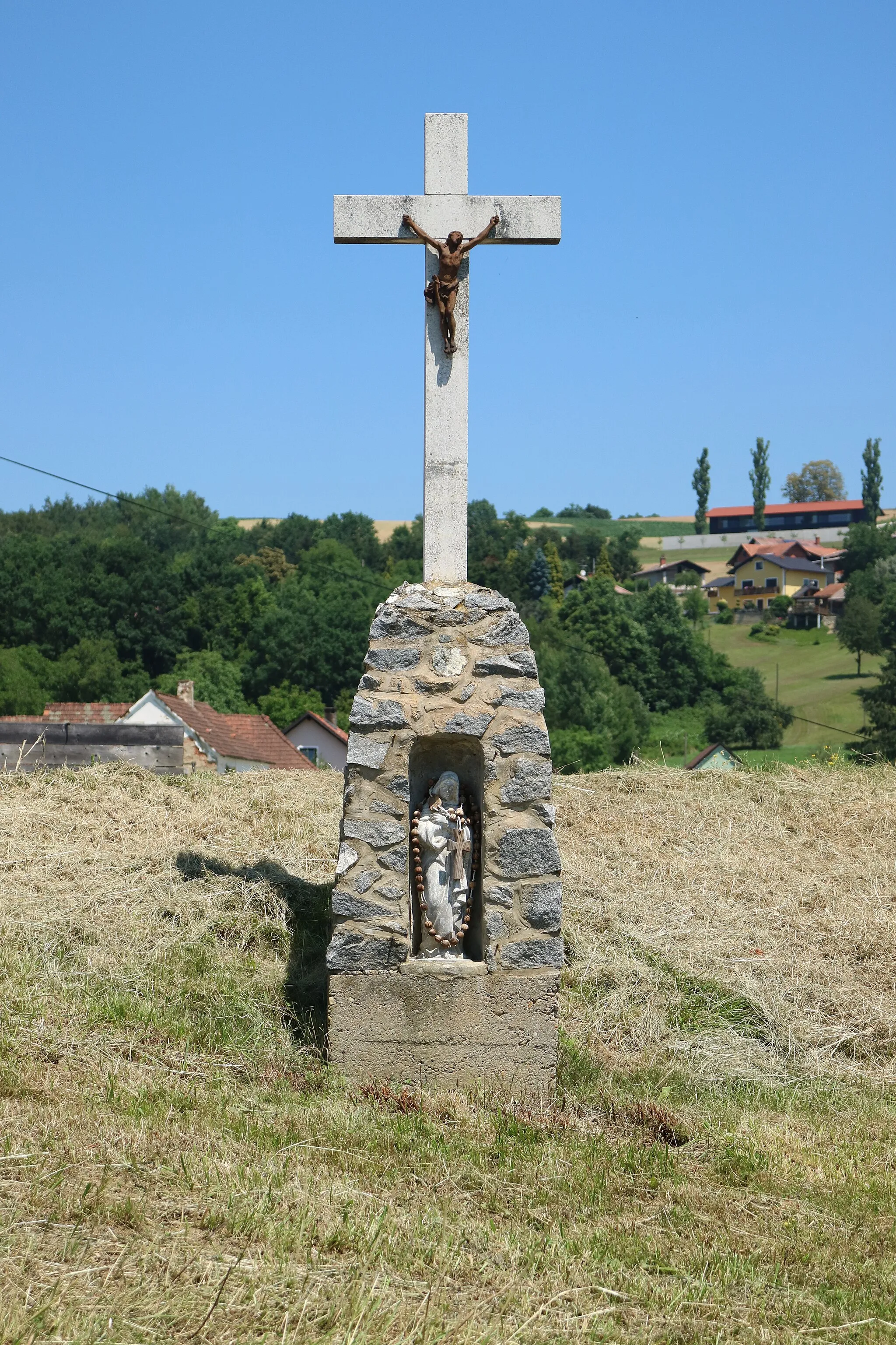Photo showing: Wegkreuz in Ocinje (Gemeinde Rogašovci), Slowenien