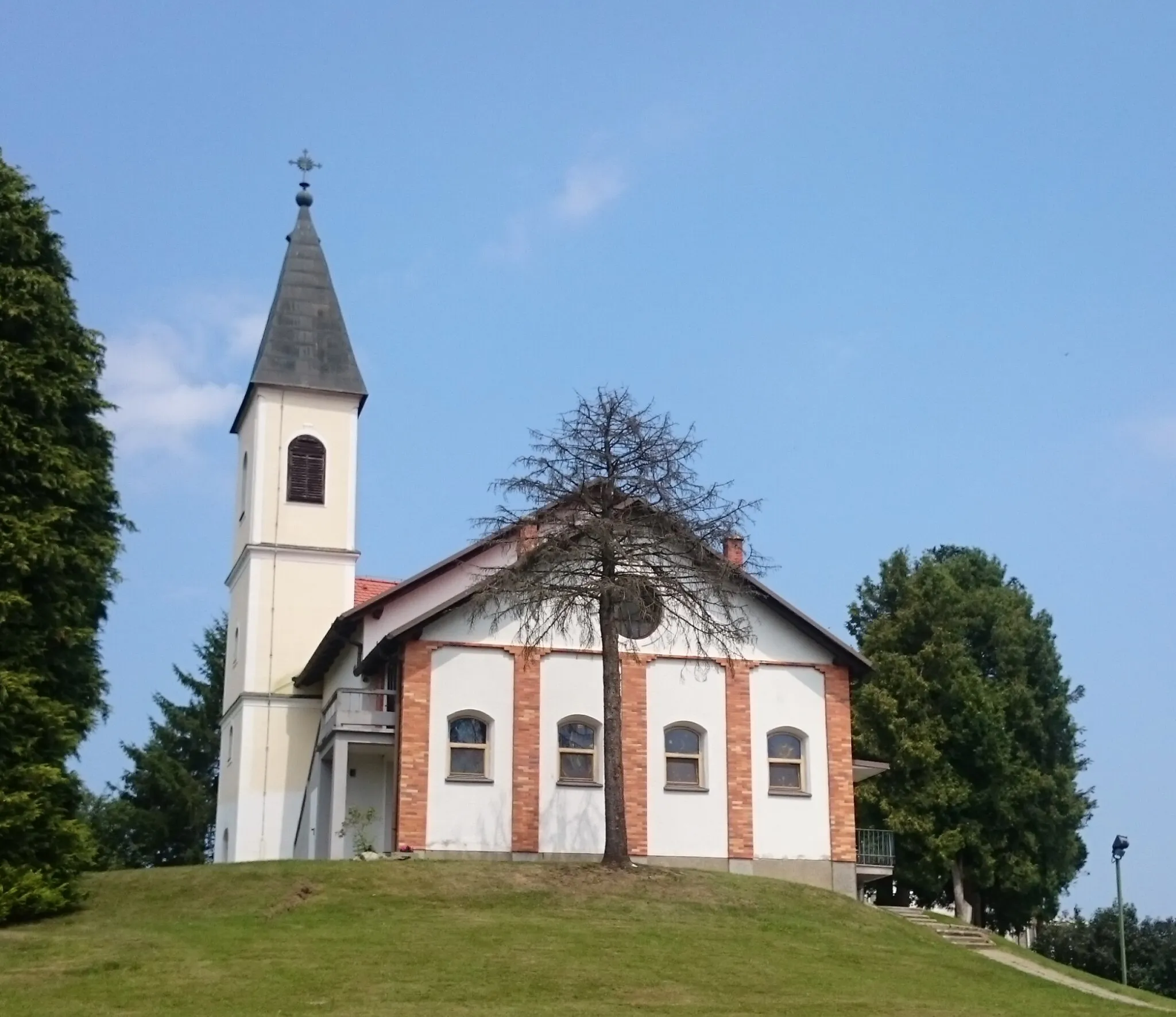 Photo showing: Church of Sts. Cosmas and Damian in Kuzma. More info (in Slovenian only).