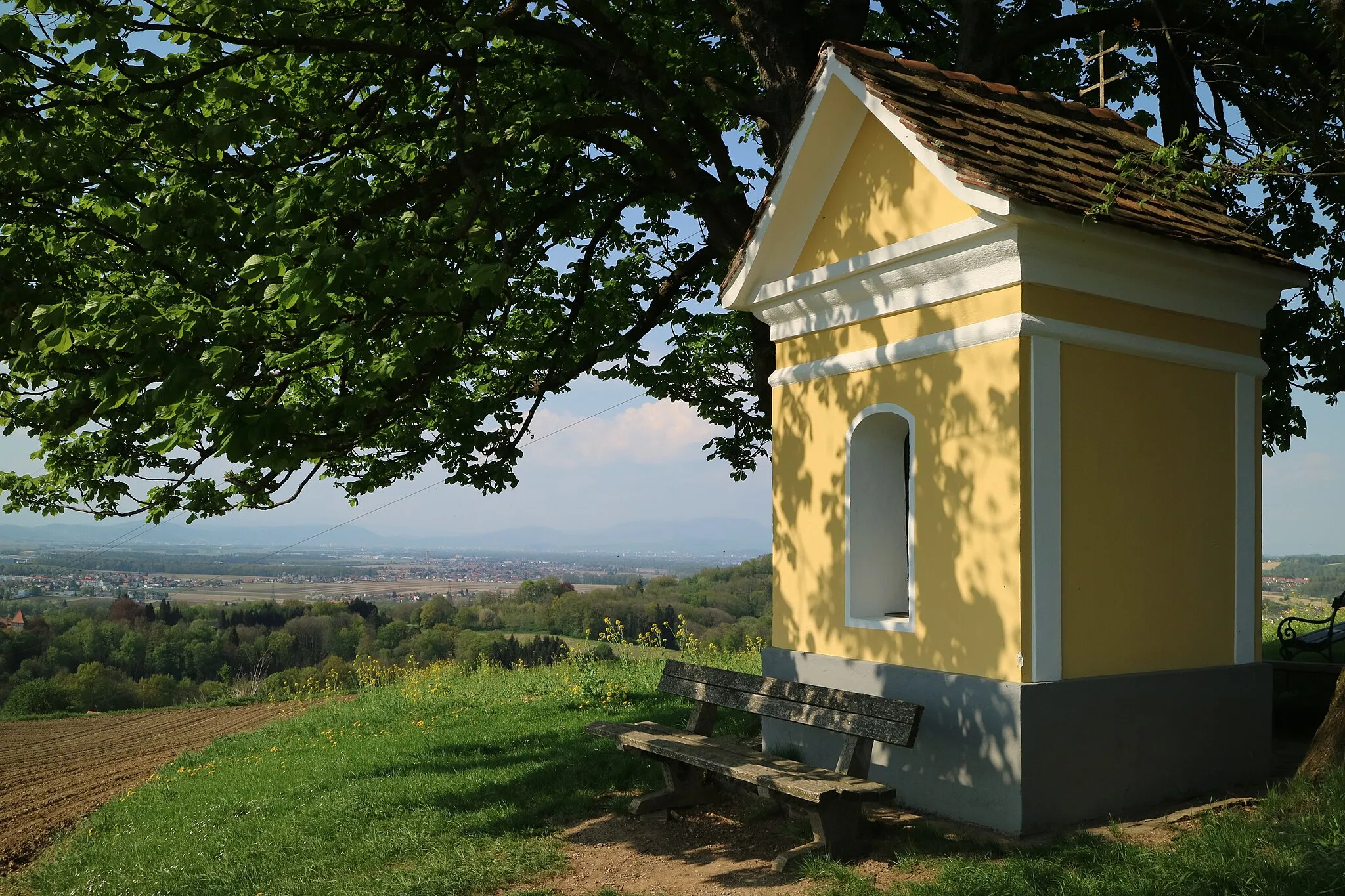 Photo showing: Kapelle und Bankerl am Kollischberg, Gemeinde Wildon (Steiermark)