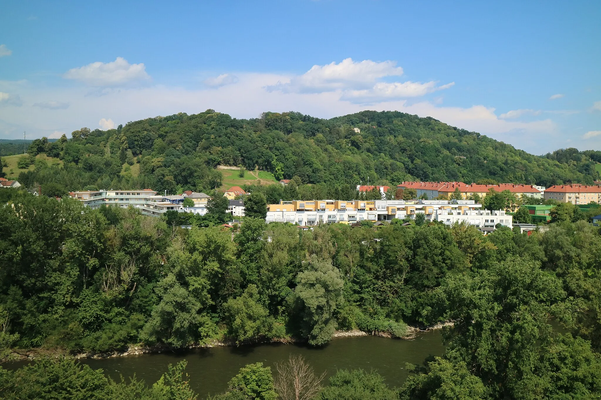 Photo showing: Blick vom Grazer Kalvarienberg zum Reinerkogel