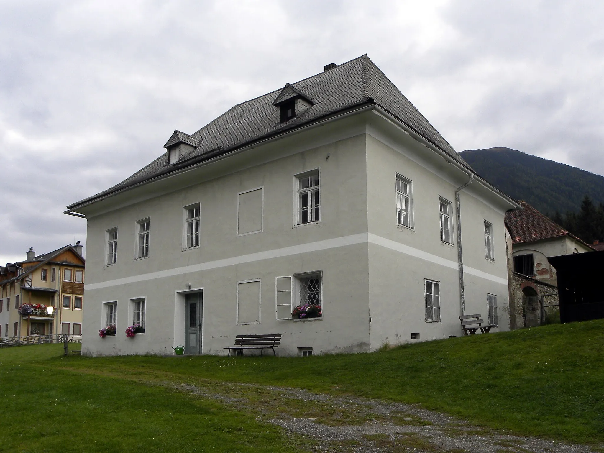 Photo showing: Pfarrhof in Sankt Johann am Tauern