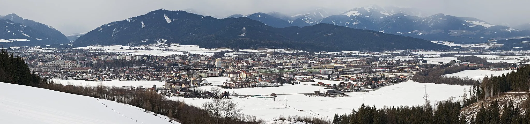Photo showing: Die Stadt Knittelfeld von Süden