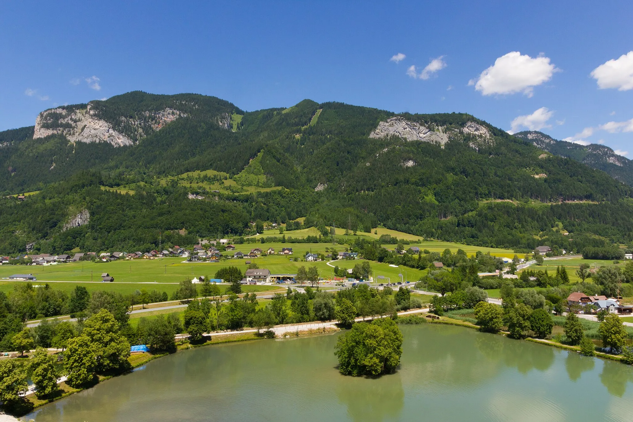 Photo showing: The view from Schloss Trautenfels to the north.