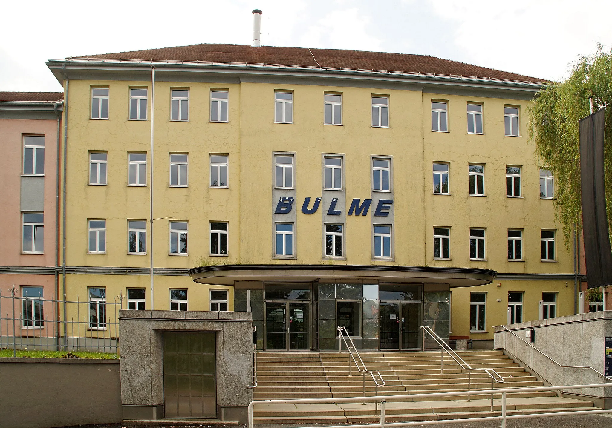 Photo showing: Höhere technische Bundeslehr- und Versuchsanstalt Graz-Gösting, Hauptgebäude