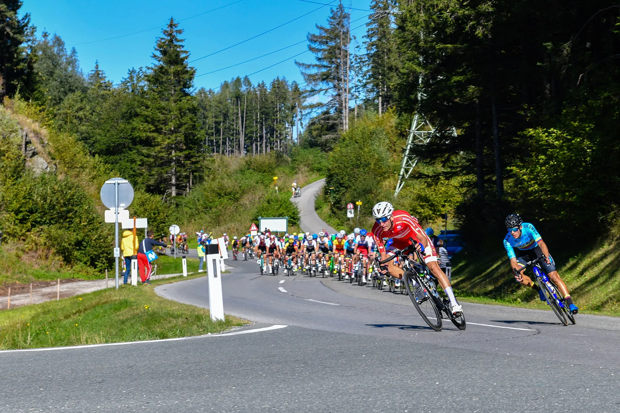 Photo showing: 2018 UCI Road World Championships Innsbruck/Tirol Men under 23 Road Racel. Picture shows: Peloton Lap 2 of 4 with Mikkel Frolich Honore of  Denmark in the lead