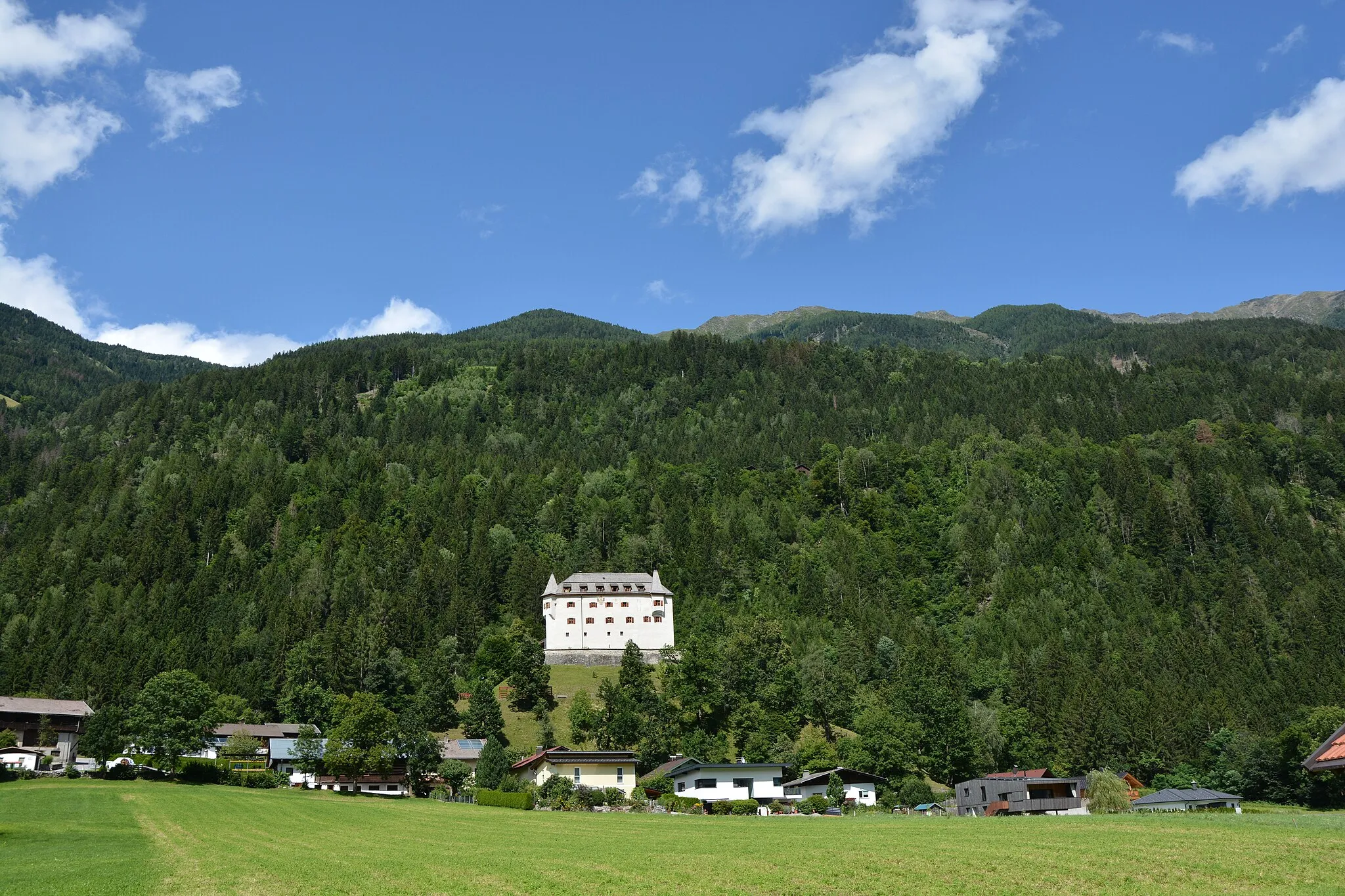 Photo showing: This media shows the remarkable cultural object in the Austrian state of Tyrol listed by the Tyrolean Art Cadastre with the ID 18256. (on tirisMaps, pdf, more images on Commons, Wikidata)