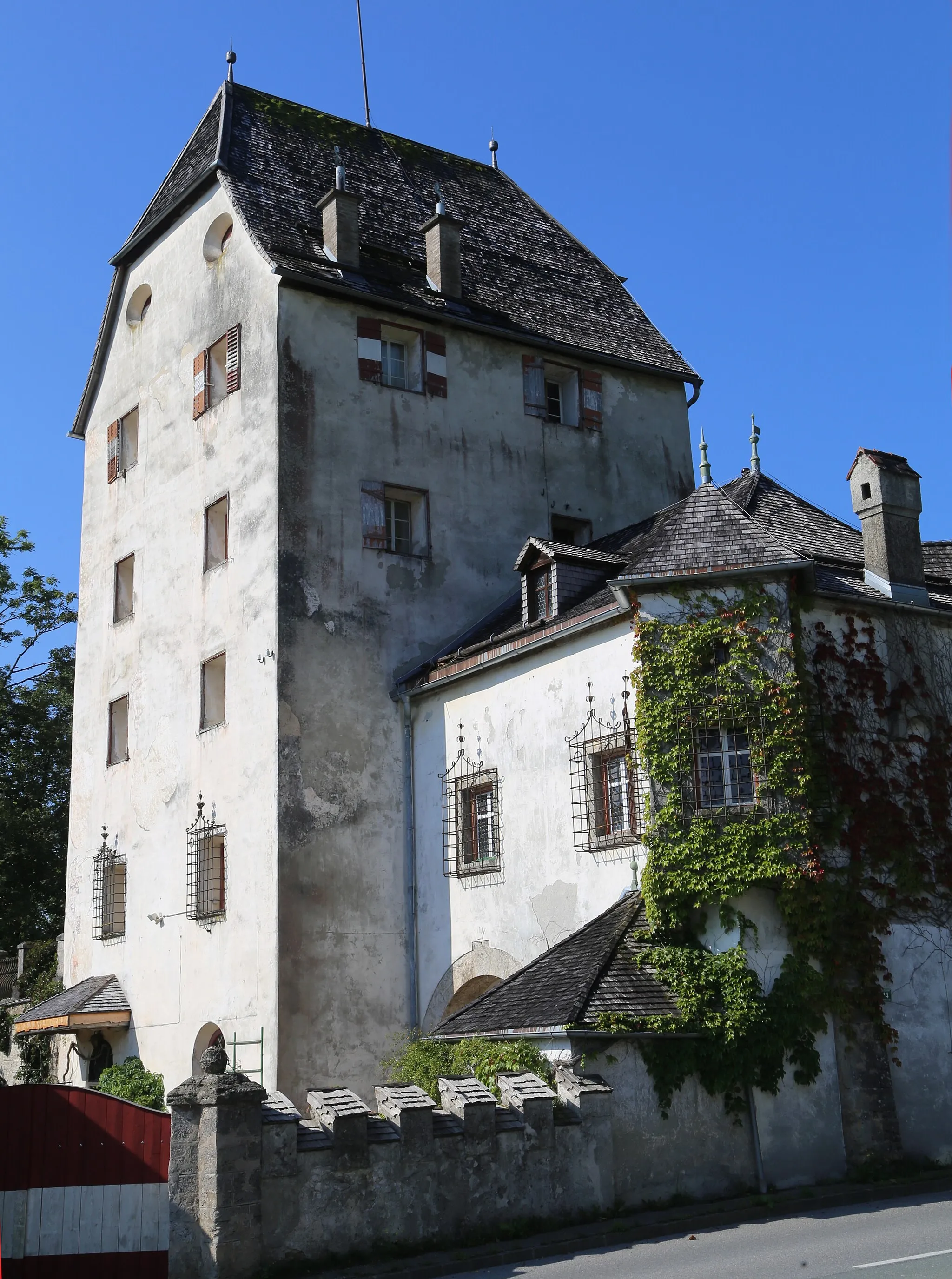 Photo showing: This media shows the remarkable cultural object in the Austrian state of Tyrol listed by the Tyrolean Art Cadastre with the ID 29290. (on tirisMaps, pdf, more images on Commons, Wikidata)