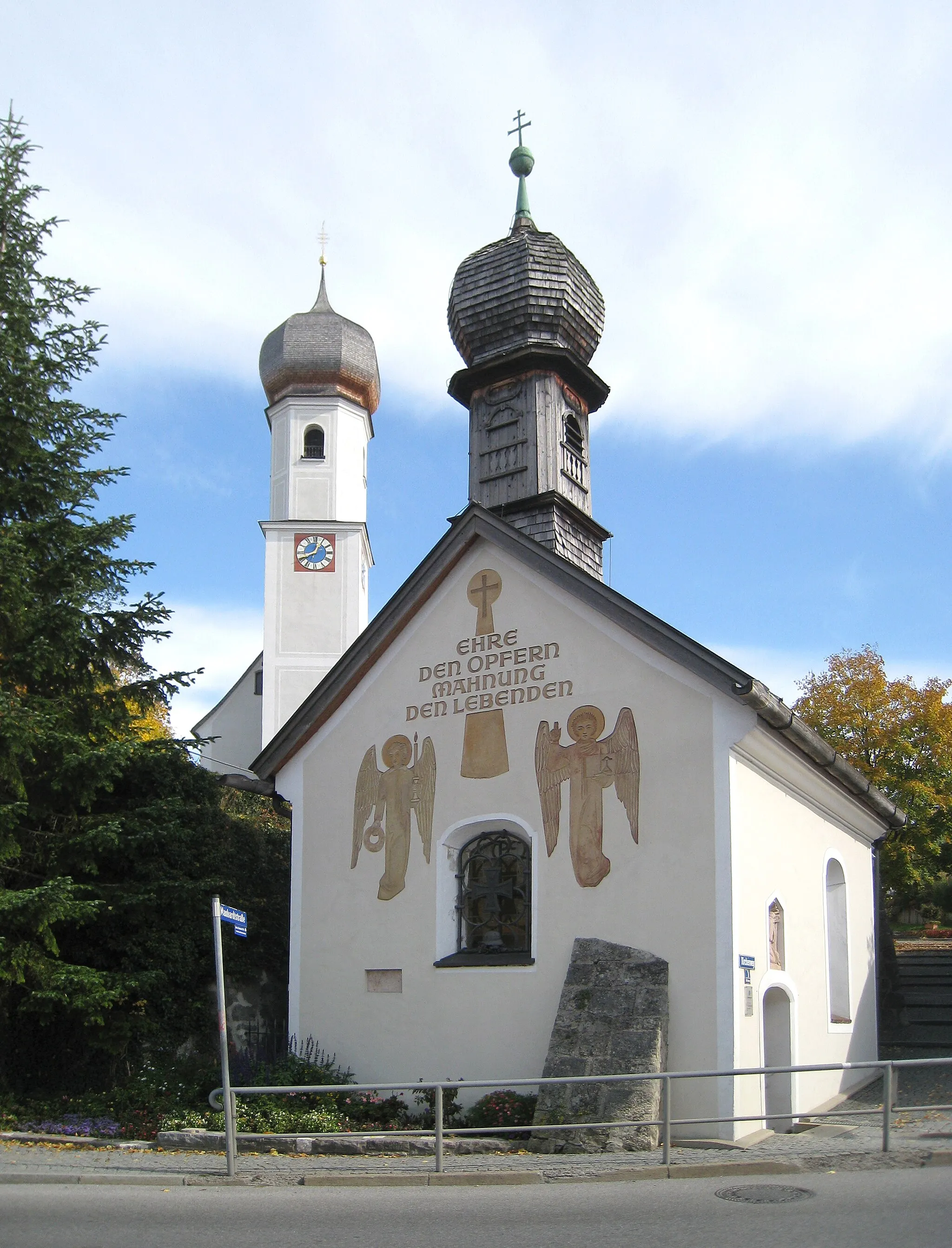 Photo showing: Kirche St. Ägidius in Gmund am Tegernsee mit Friedhof