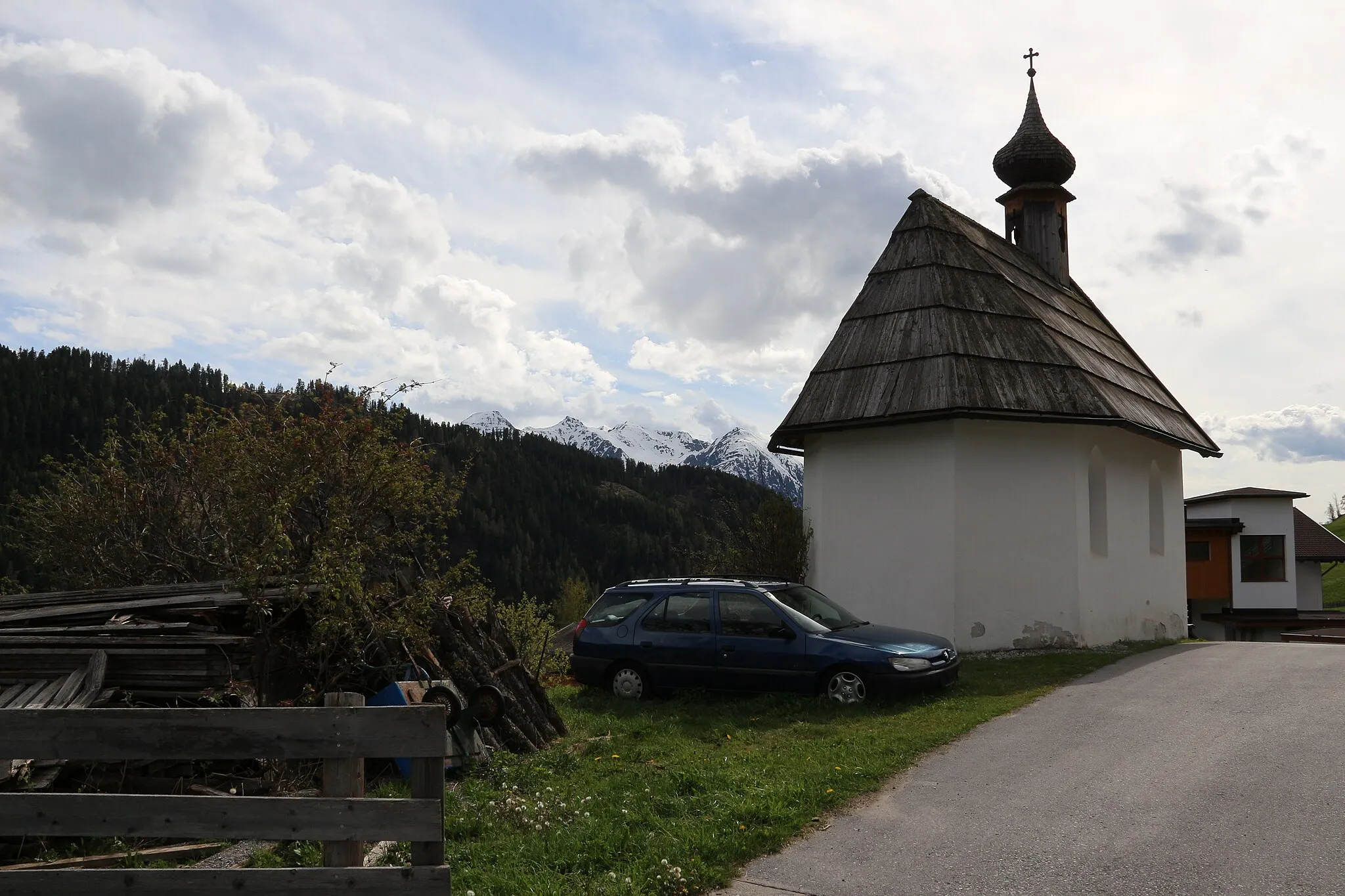 Photo showing: Ortskapelle Kössl im Ortsteil Ochsengarten, Gemeinde Haiming, Tirol.