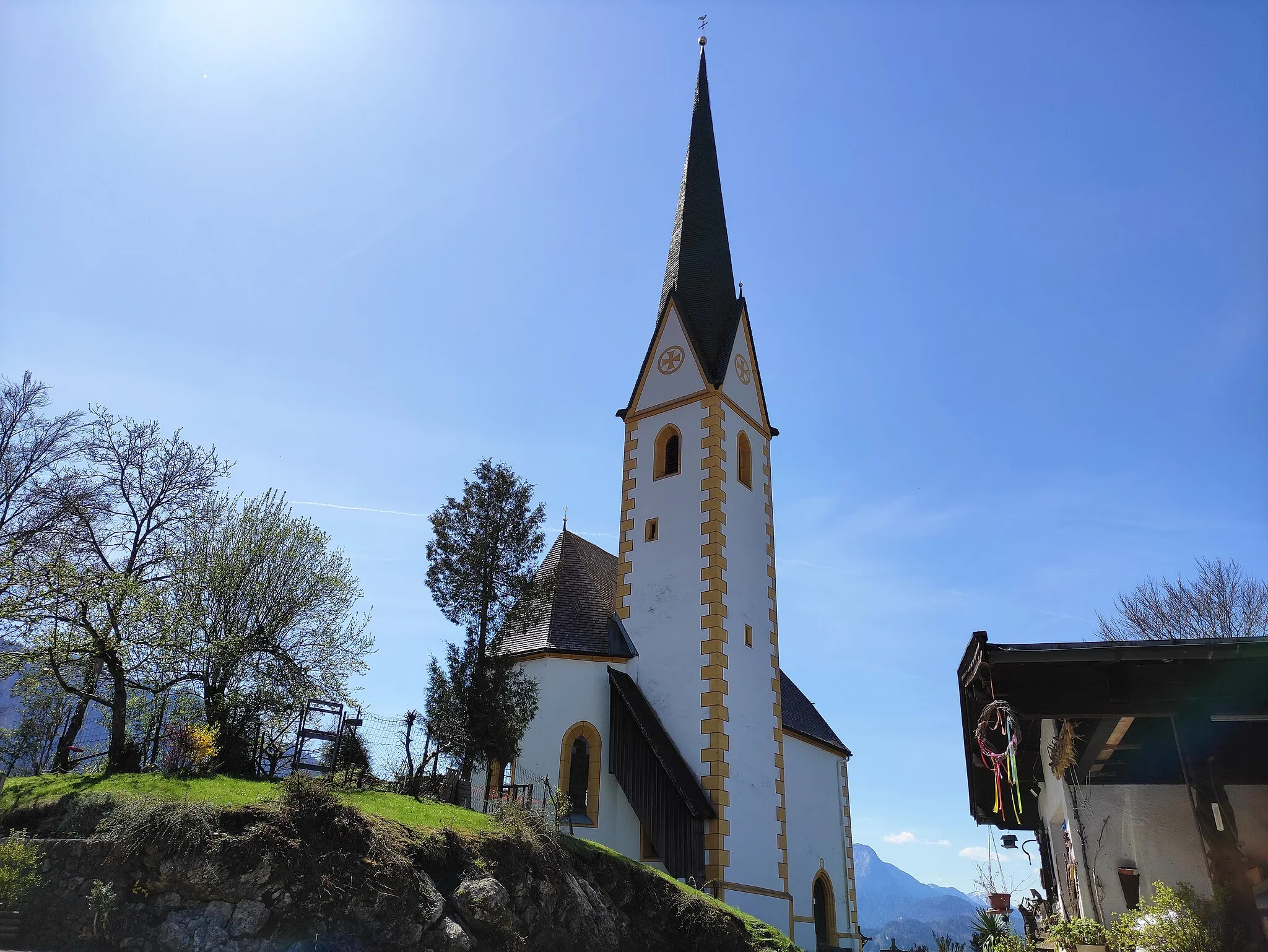 Photo showing: St. Nikolaus ist eine gotische römisch-katholische Wallfahrtskirche auf dem Buchberg bei Ebbs, Tirol, Österreich.