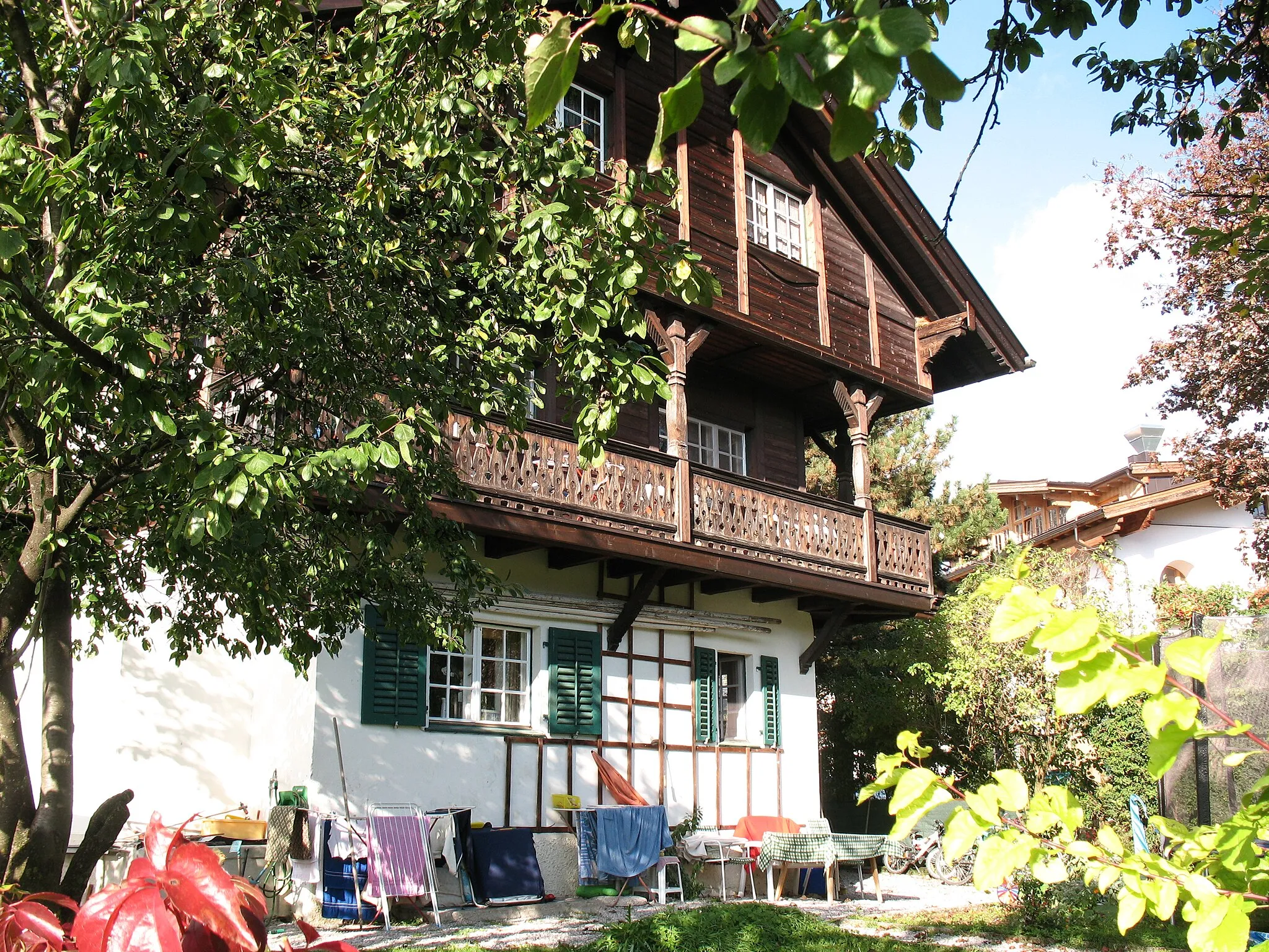 Photo showing: Ehem. Widum Heiligkreuz, Reimmichl- Haus, Südseite
