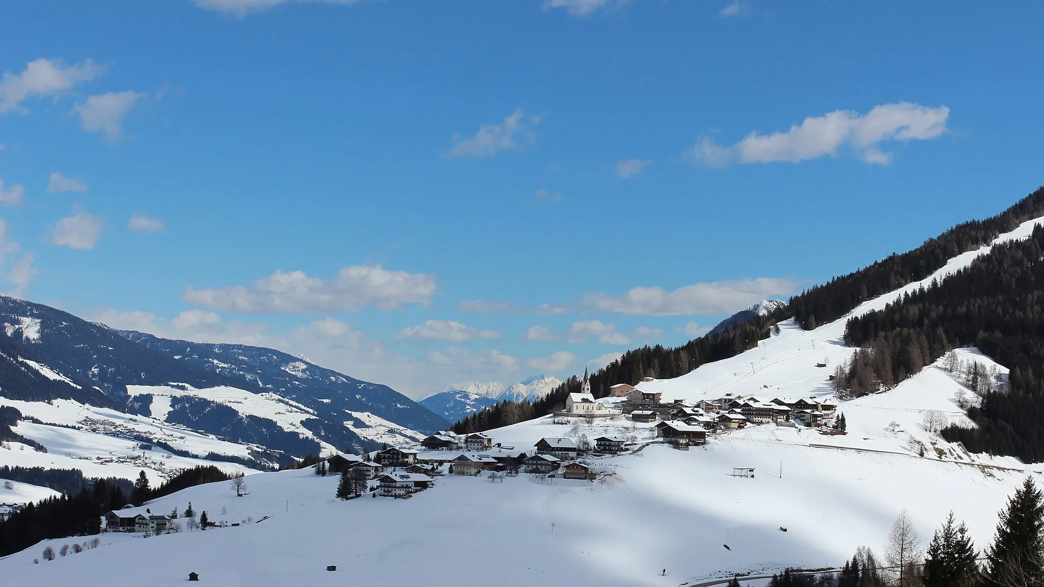 Photo showing: Sankt Oswald in der Gemeinde Kartitsch im Winter in Osttirol, Österreich.