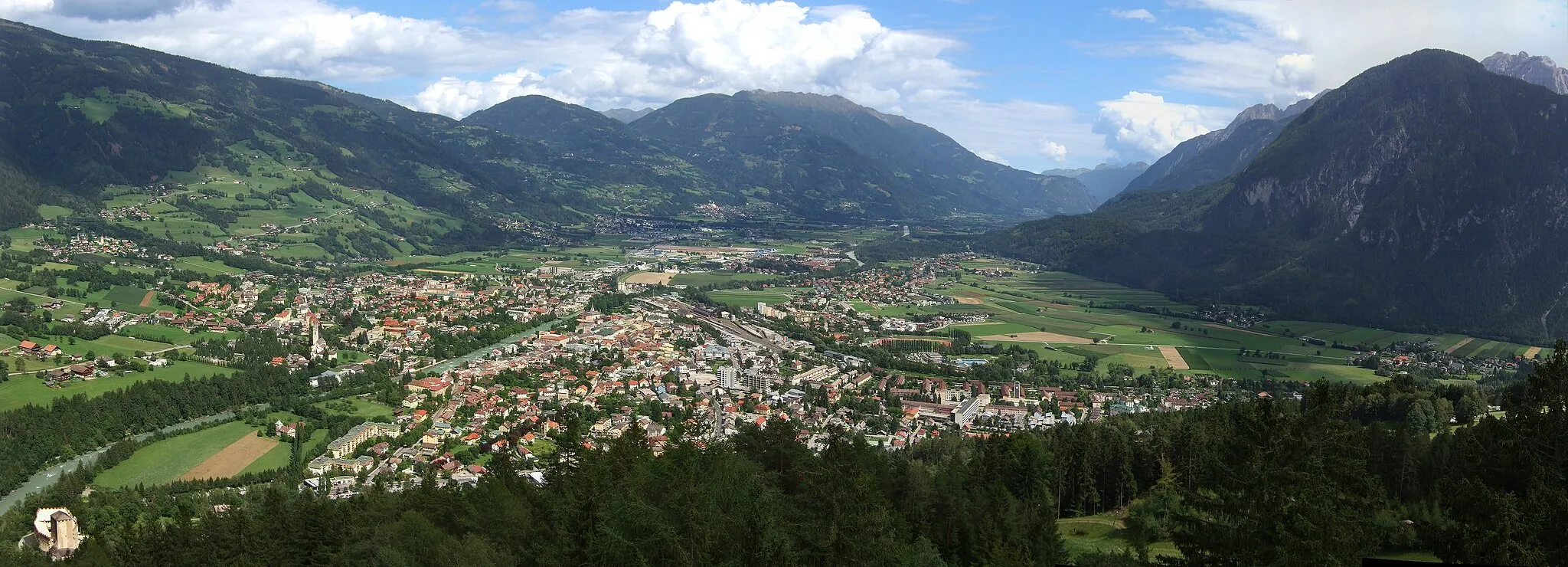 Photo showing: Aussicht vom Schloßberg auf die Stadt Lienz